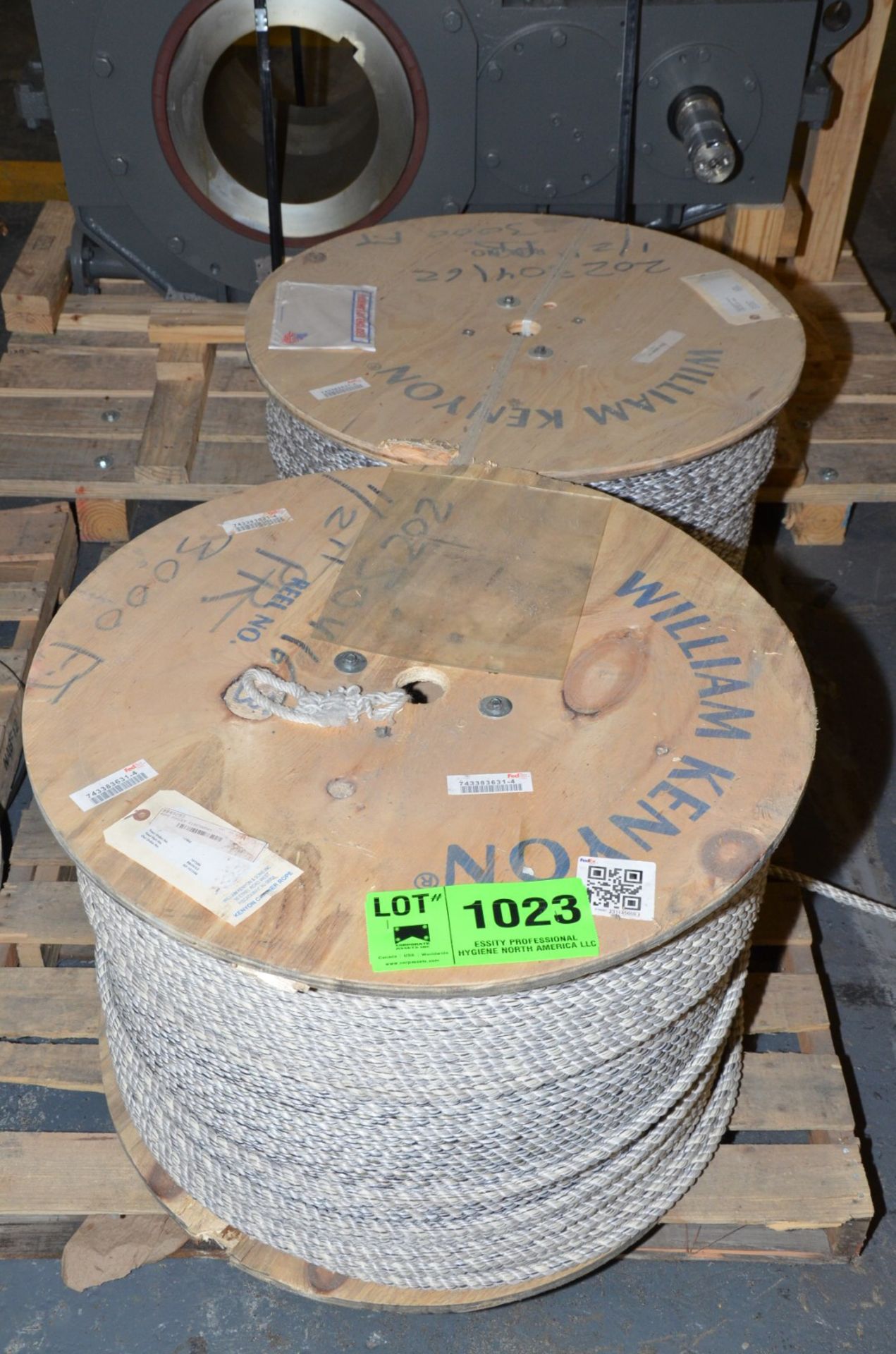 LOT/ (2) SPOOLS RAGGER ROPE [RIGGING FEE FOR LOT #1023 - $25 USD PLUS APPLICABLE TAXES]