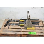 LOT/ STANDS AND HYDRAULIC CYLINDERS [RIGGING FEE FOR LOT #1207 - $25 USD PLUS APPLICABLE TAXES]