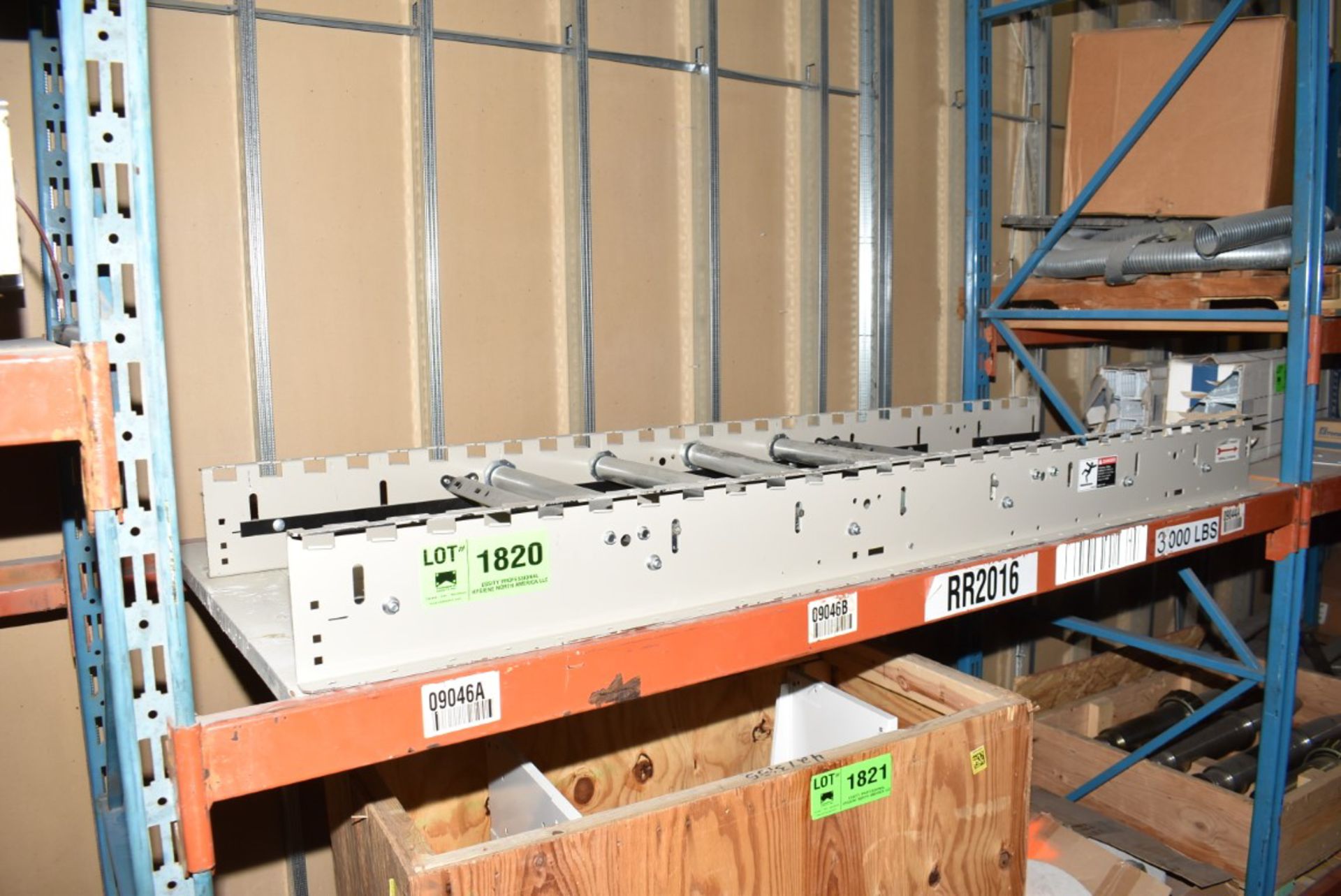 POWERED CONVEYOR SECTION [RIGGING FEE FOR LOT #1820 - $25 USD PLUS APPLICABLE TAXES]