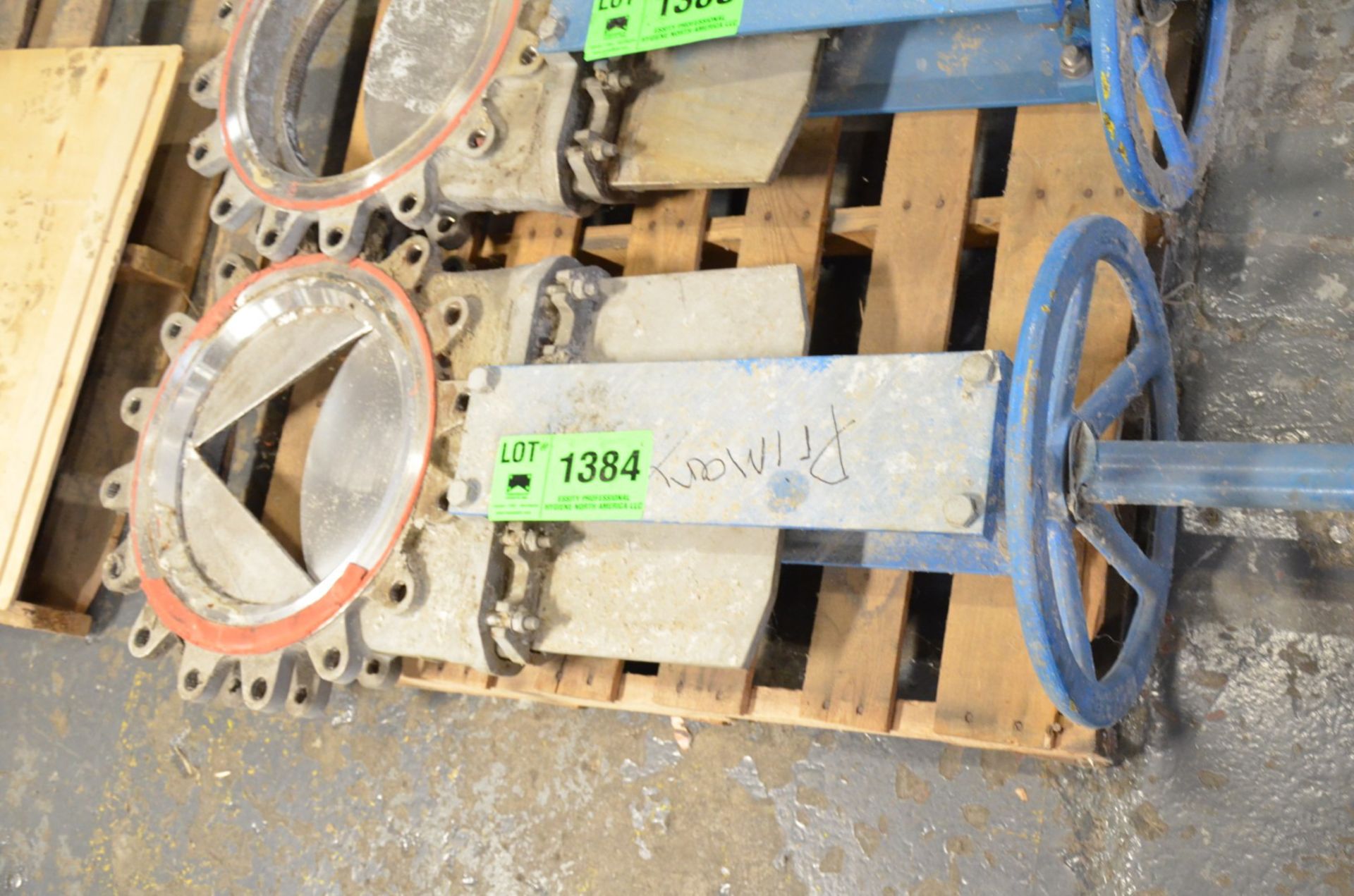 STAINLESS STEEL 14" GATE KNIFE VALVE [RIGGING FEE FOR LOT #1384 - $25 USD PLUS APPLICABLE TAXES]