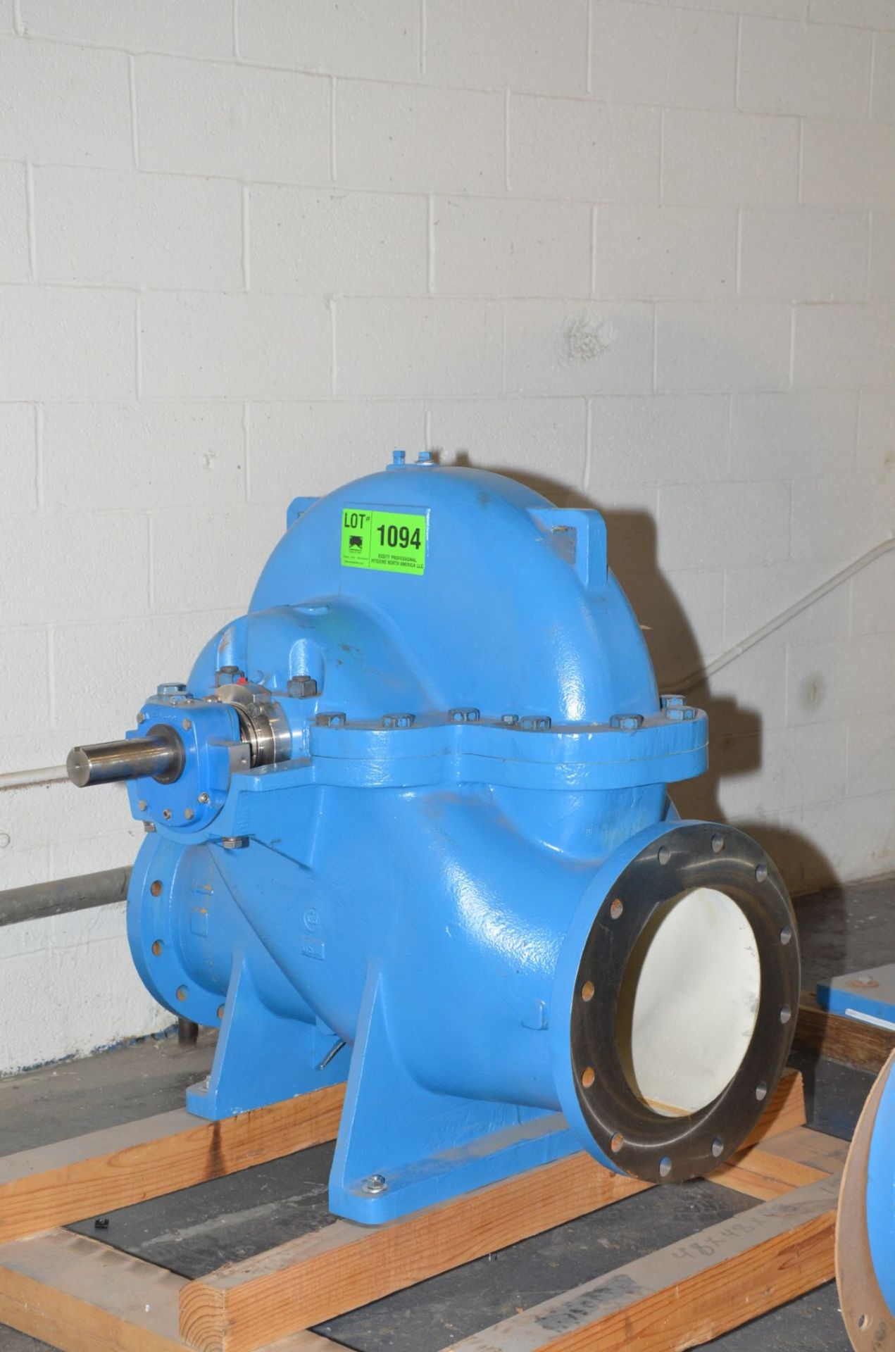 GOULDS FAN PUMP WITH 10" INLET I.D., 12" OUTLET I.D. [RIGGING FEE FOR LOT #1094 - $25 USD PLUS