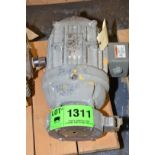 GE 10 HP 2650 RPM 460V ELECTRIC MOTOR [RIGGING FEE FOR LOT #1311 - $25 USD PLUS APPLICABLE TAXES]