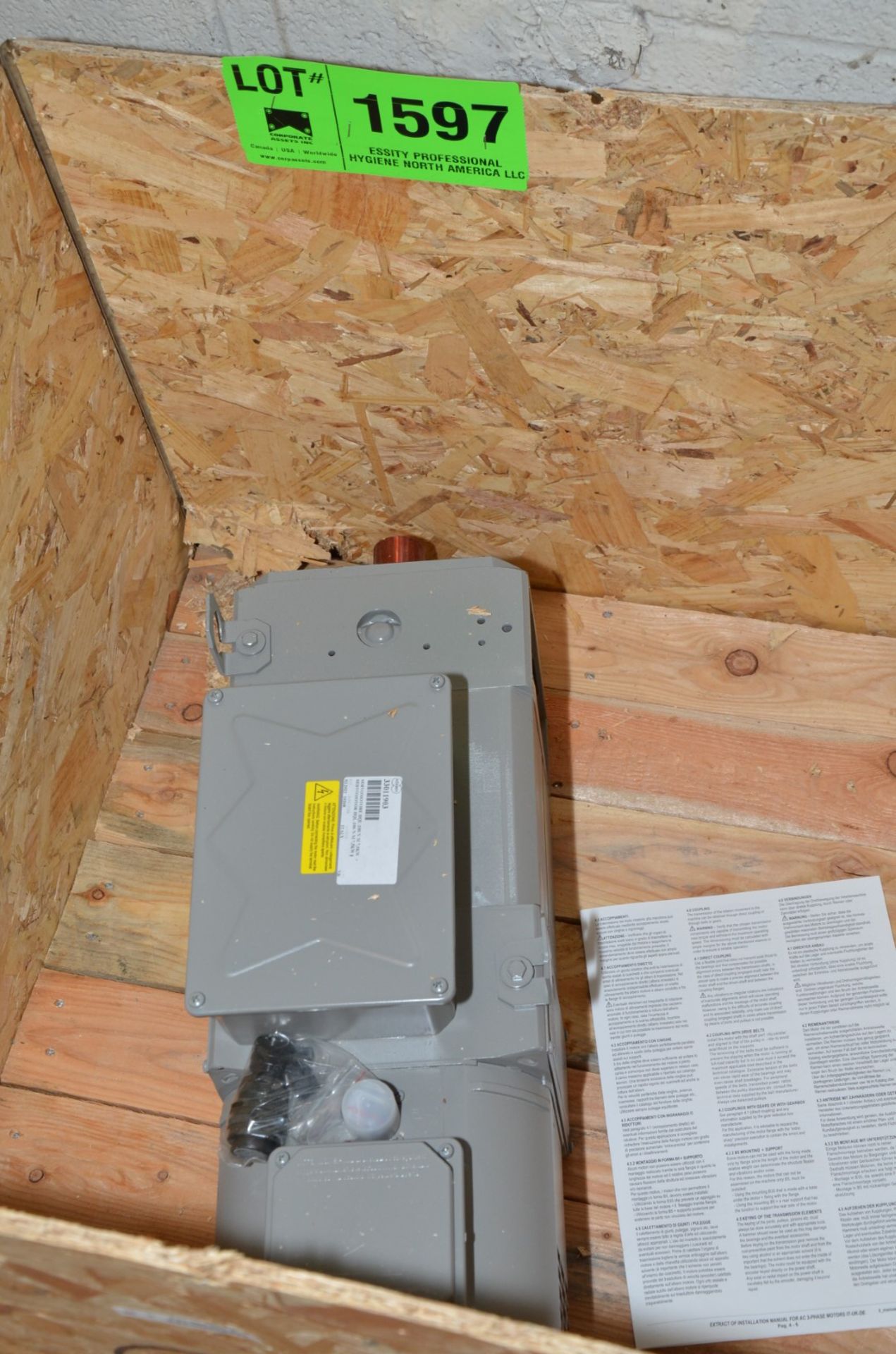 KORBER ELECTRIC SERVO MOTOR WITH 7.5 KW [RIGGING FEE FOR LOT #1597 - $25 USD PLUS APPLICABLE TAXES]