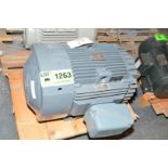 GE 50 HP 460V 1200 RPM ELECTRIC MOTOR [RIGGING FEE FOR LOT #1263 - $25 USD PLUS APPLICABLE TAXES]
