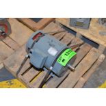 DS 14 HP 3000 RPM 460V ELECTRIC MOTOR [RIGGING FEE FOR LOT #1319 - $25 USD PLUS APPLICABLE TAXES]