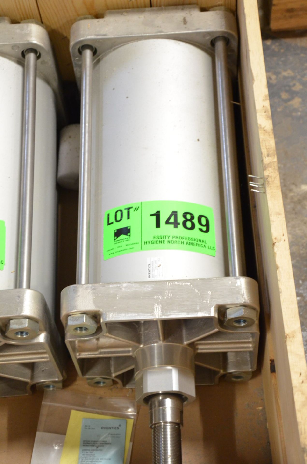 AVANTES R480630609 ITS 250-0360 ALUMINUM CYLINDER [RIGGING FEE FOR LOT #1489 - $25 USD PLUS