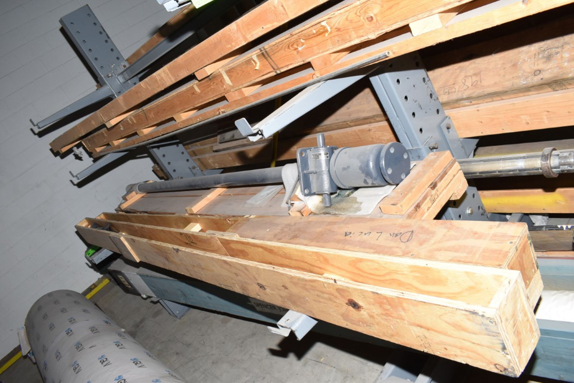 LOT/ CANTELLIVER RACK WITH CONTENTS - INCLUDING SPARE ROLLS & PAPER MACHINE PARTS (CI) [RIGGING - Image 3 of 9
