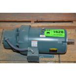 BALDOR 7.5 HP 1770 RPM ELECTRIC MOTOR [RIGGING FEE FOR LOT #1628 - $25 USD PLUS APPLICABLE TAXES]