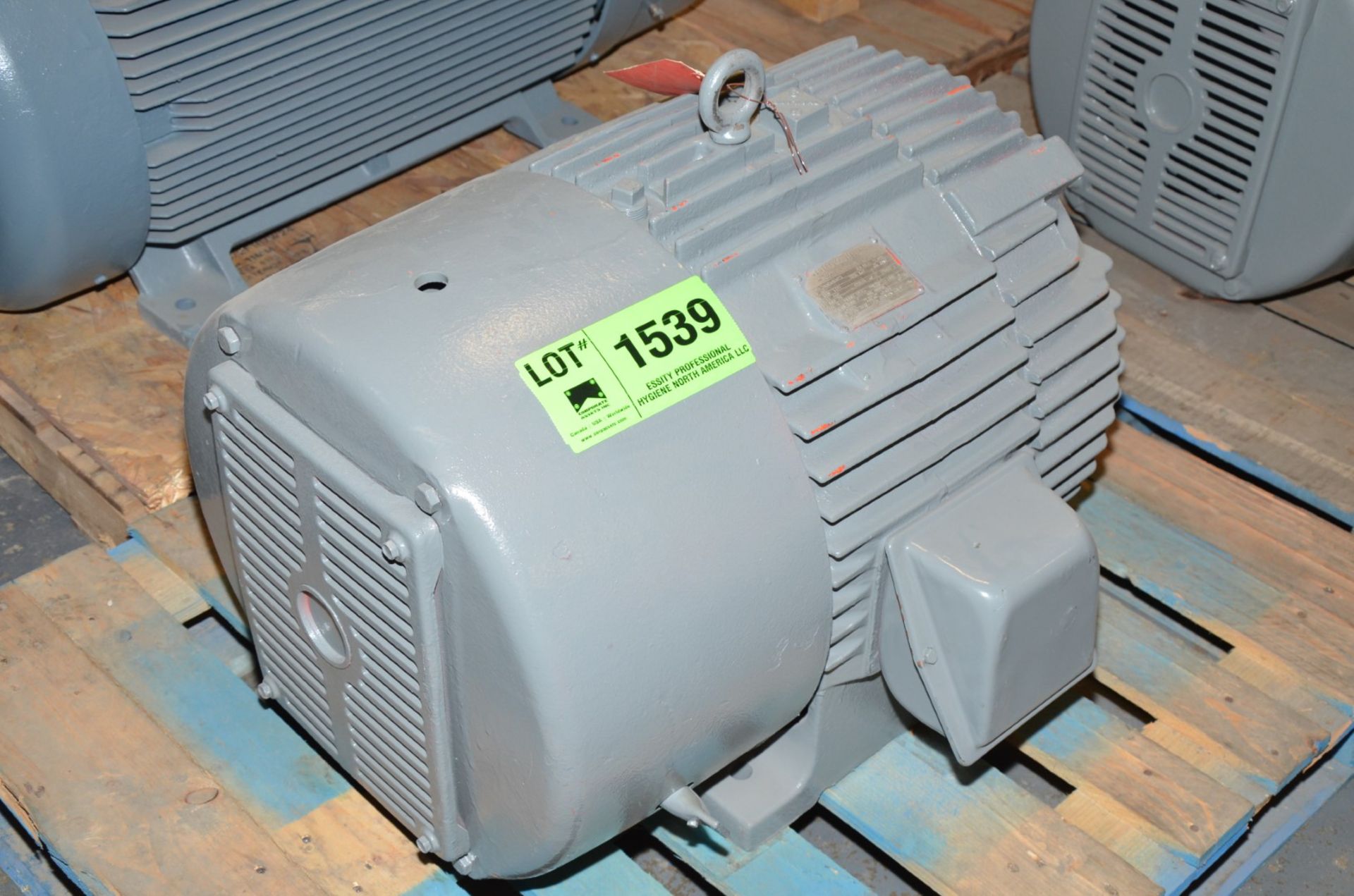 GE 60 HP 1185 RPM 460V ELECTRIC MOTOR [RIGGING FEE FOR LOT #1539 - $50 USD PLUS APPLICABLE TAXES] - Image 2 of 3