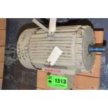 GE 7.5 HP 1180 RPM 460V ELECTRIC MOTOR [RIGGING FEE FOR LOT #1313 - $25 USD PLUS APPLICABLE TAXES]