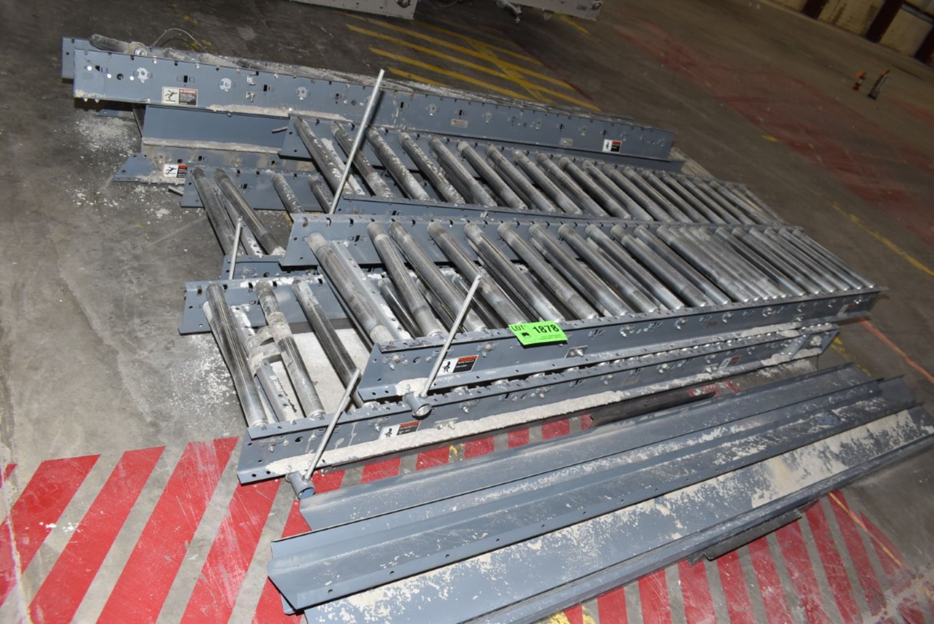 LOT/ ROLLER CONVEYOR WITH GUARDS (CI) [RIGGING FEE FOR LOT #1878 - $50 USD PLUS APPLICABLE TAXES]