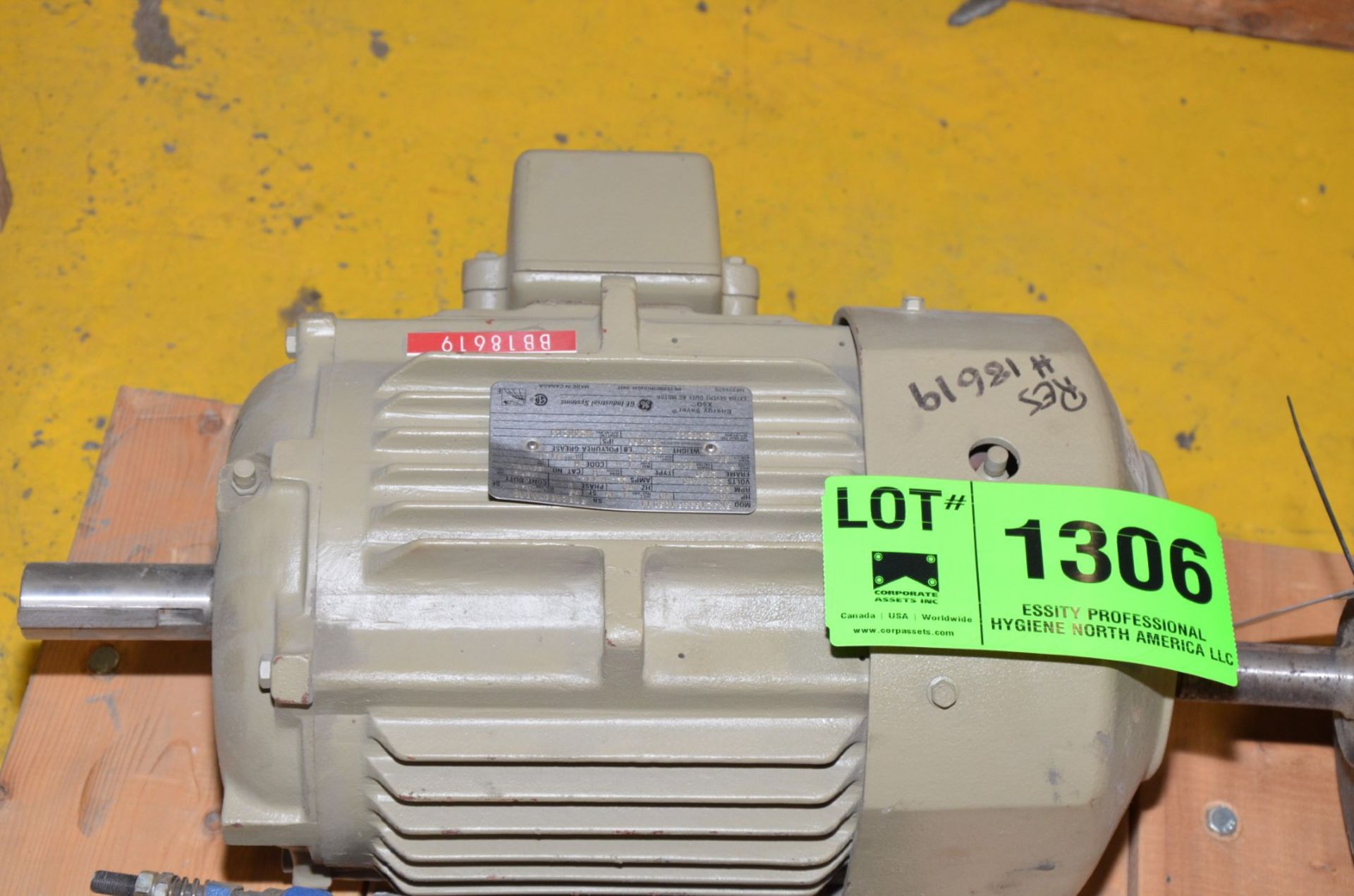 LOT/ (4) ELECTRIC MOTORS UNDER 10 HP [RIGGING FEE FOR LOT #1306 - $25 USD PLUS APPLICABLE TAXES] - Image 2 of 5