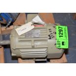 GE 10 HP 1765 RPM 460V ELECTRIC MOTOR [RIGGING FEE FOR LOT #1297 - $25 USD PLUS APPLICABLE TAXES]
