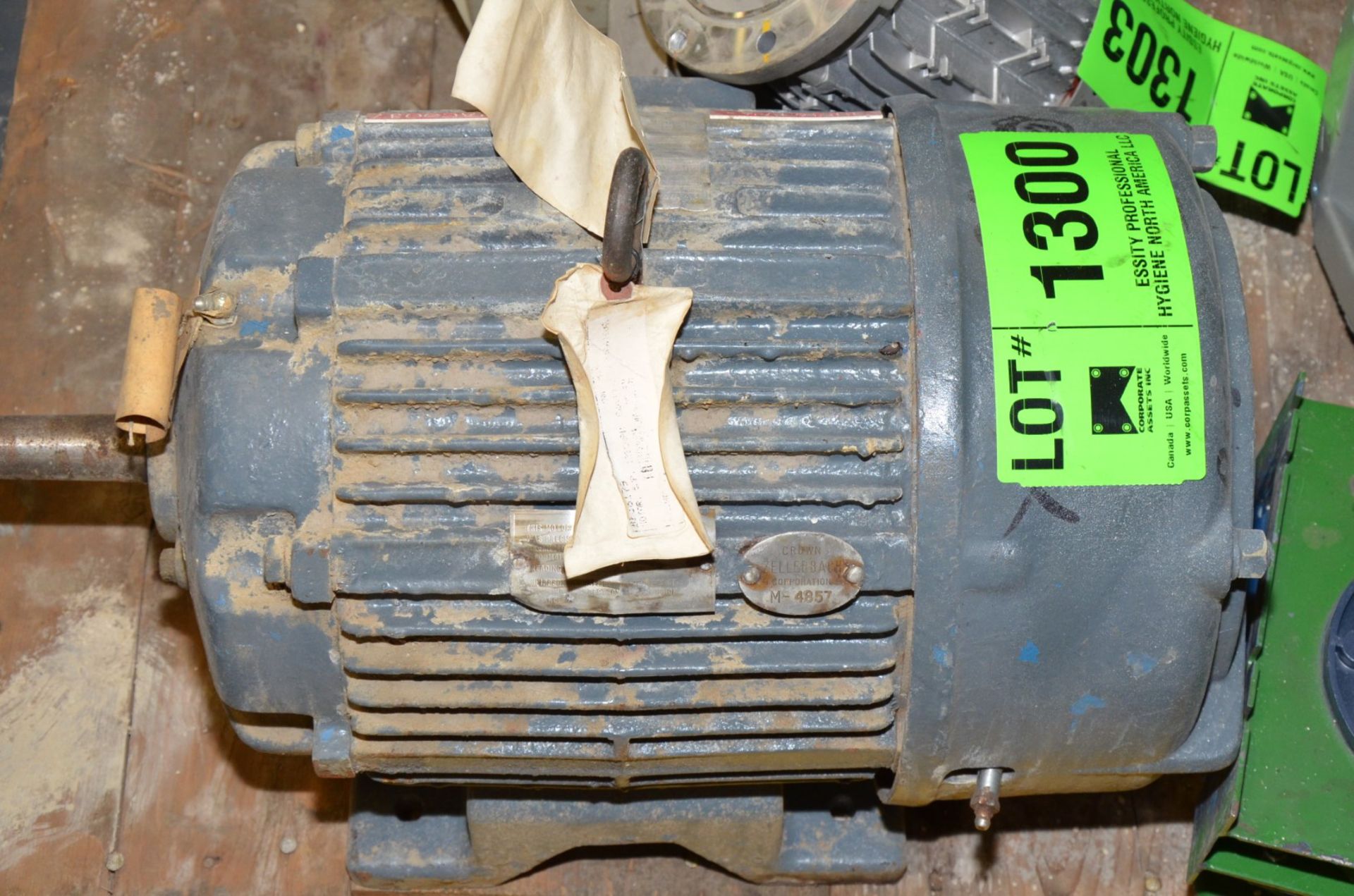 RM 5 HP 1180 RPM 460V ELECTRIC MOTOR [RIGGING FEE FOR LOT #1300 - $25 USD PLUS APPLICABLE TAXES]