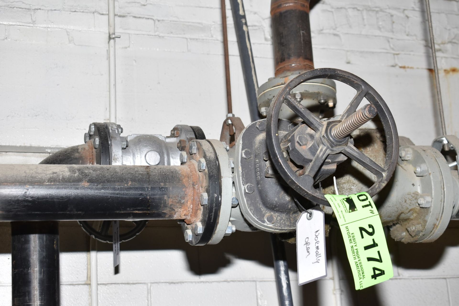 LOT/ VALVES THROUGHOUT COMPRESSOR ROOM (CI) (DELAYED DELIVERY) [RIGGING FEES FOR LOT #2174 - $250 - Image 2 of 10