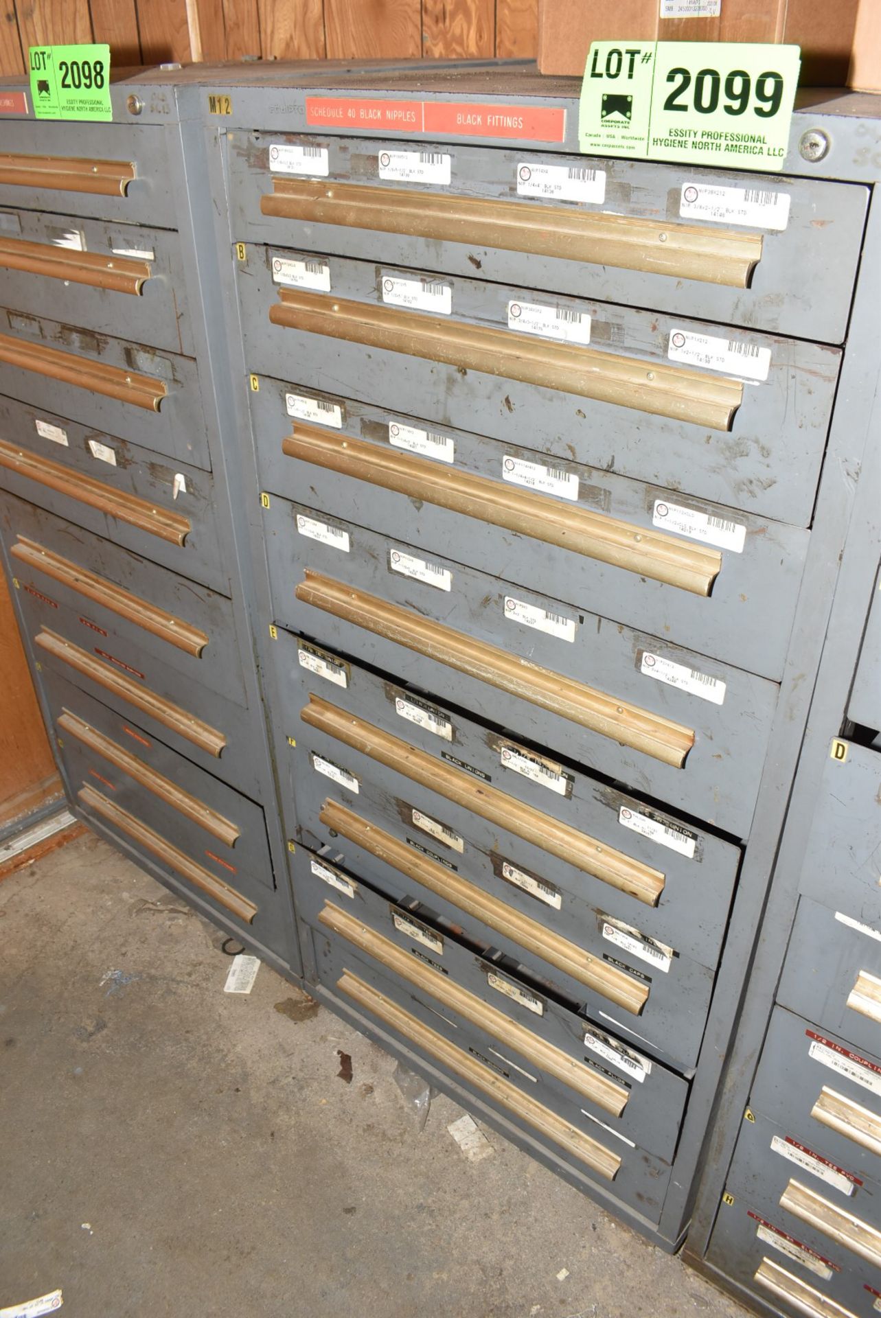 8 DRAWER TOOL CABINET [RIGGING FEES FOR LOT #2099 - $100 USD PLUS APPLICABLE TAXES]
