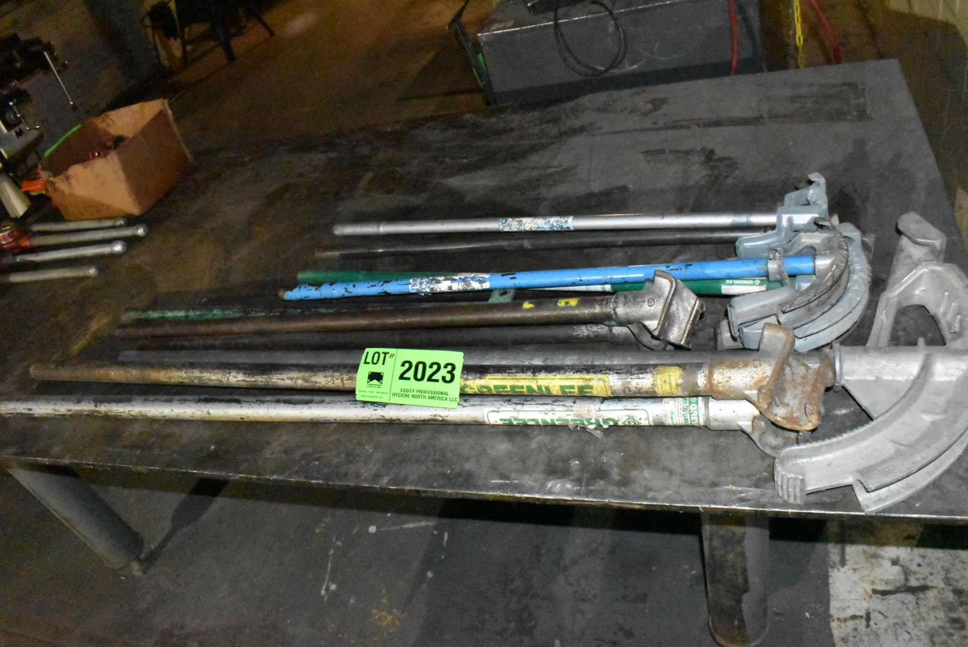 LOT/ MANUAL PIPE AND CONDUIT BENDERS [RIGGING FEES FOR LOT #2023 - $25 USD PLUS APPLICABLE TAXES] - Image 2 of 4