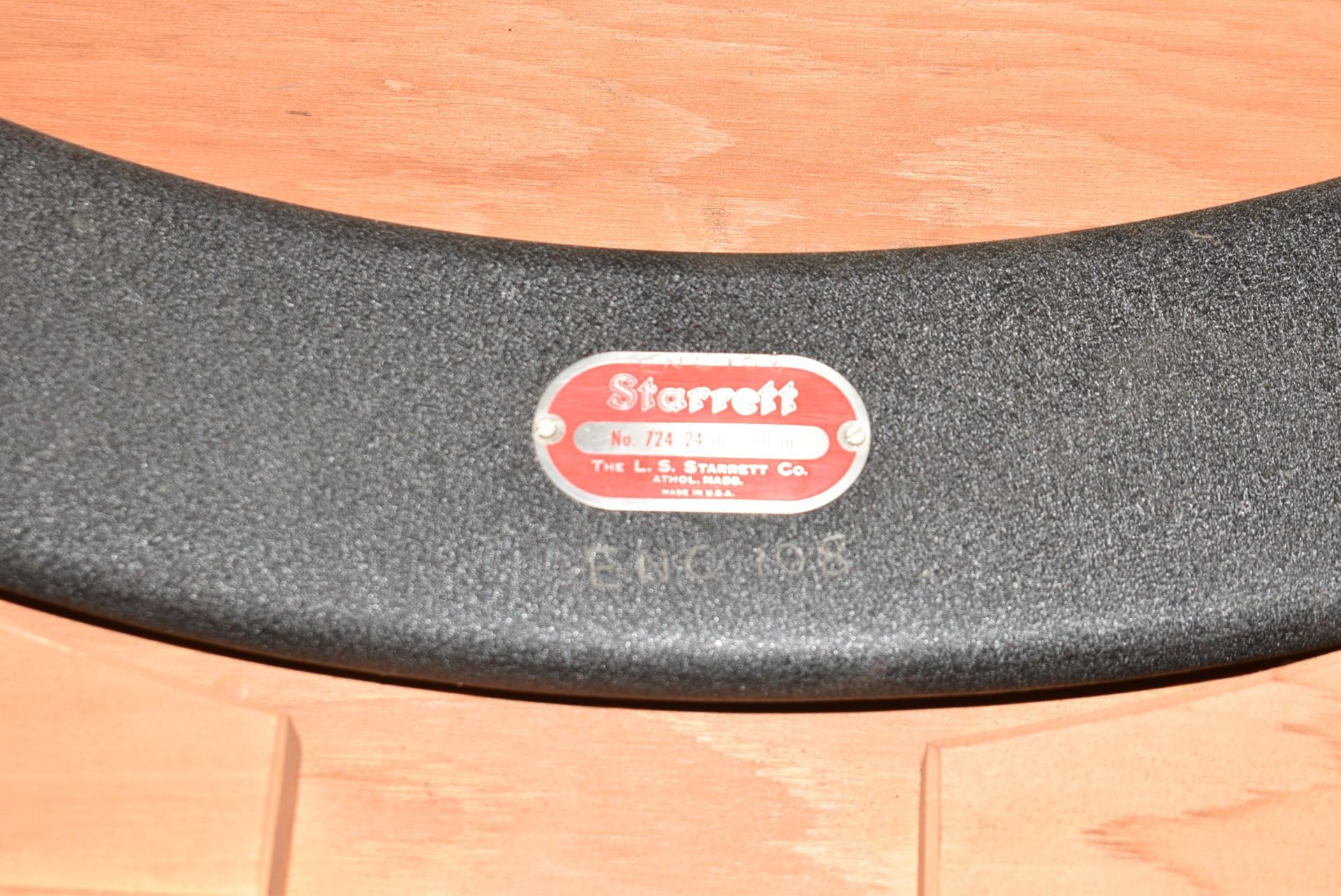 STARRETT 24" TO 30" OUTSIDE MICROMETER [RIGGING FEES FOR LOT #2086 - $25 USD PLUS APPLICABLE TAXES] - Image 2 of 3