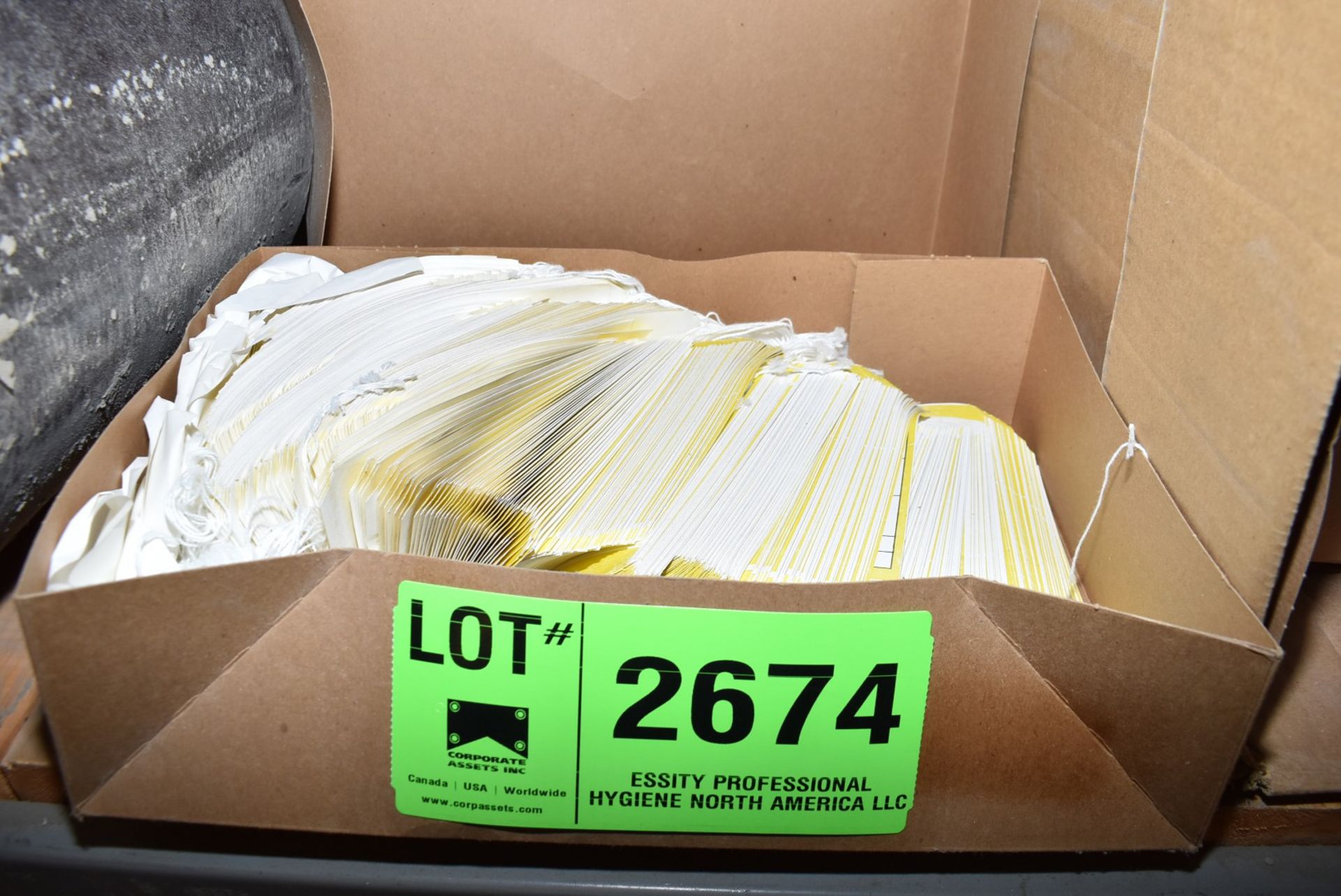 LOT/ CONVEYOR BELTING & TAGS [RIGGING FEES FOR LOT #2674 - $100 USD PLUS APPLICABLE TAXES] - Image 3 of 4