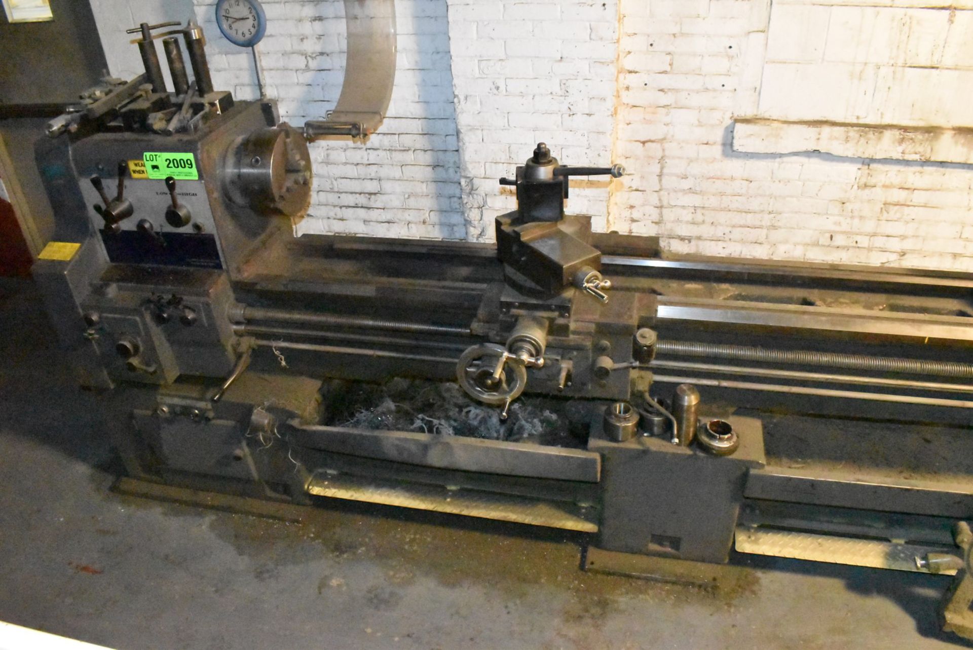 JET JE24X100 GAP BED ENGINE LATHE WITH 24" SWING OVER BED, 33" SWING IN THE GAP, 100" BETWEEN - Image 3 of 12