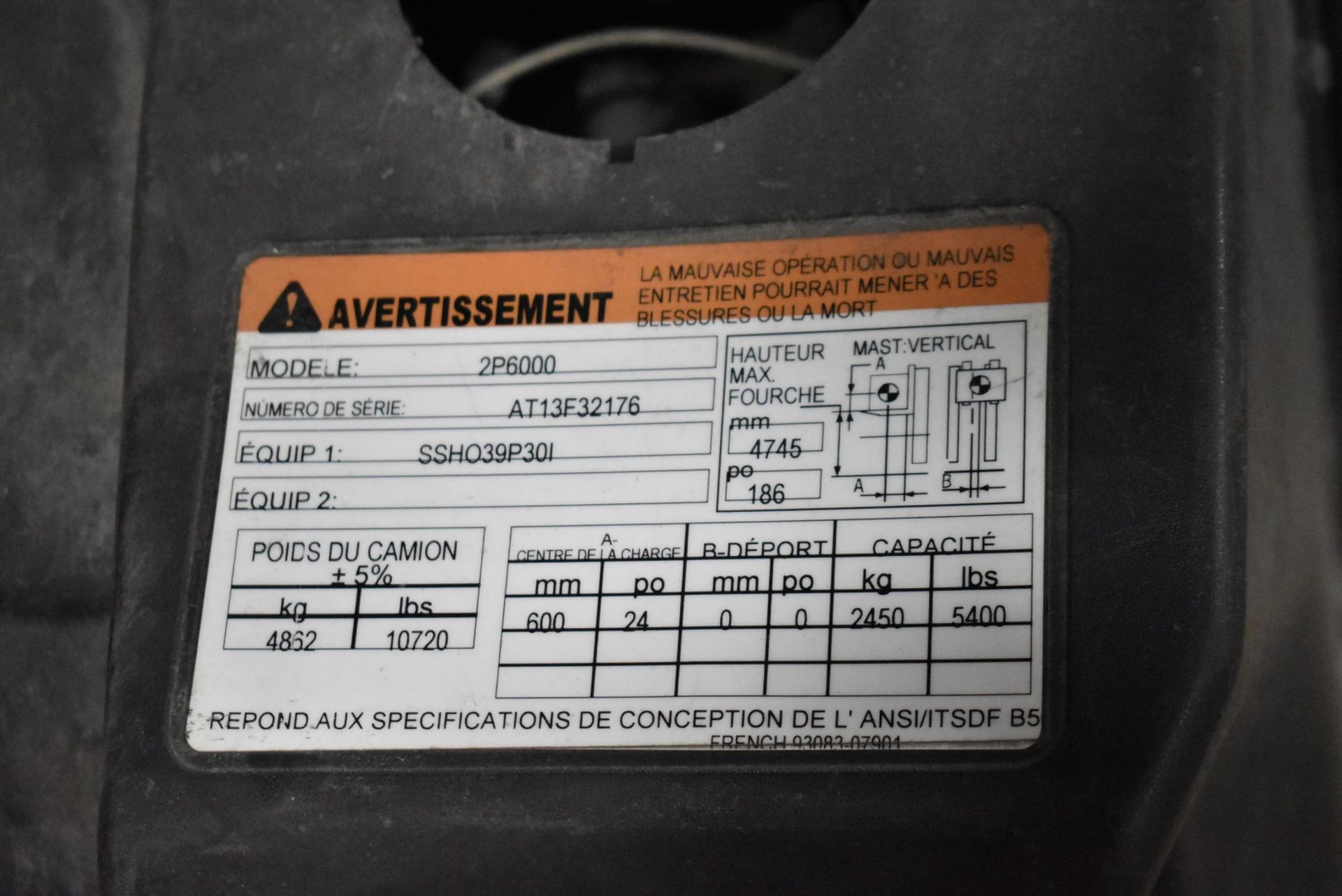 CATERPILLAR 2P600 5,400 LB. CAPACITY LPG FORKLIFT WITH 186" MAX. VERTICAL REACH, 3-STAGE HIGH - Image 8 of 9