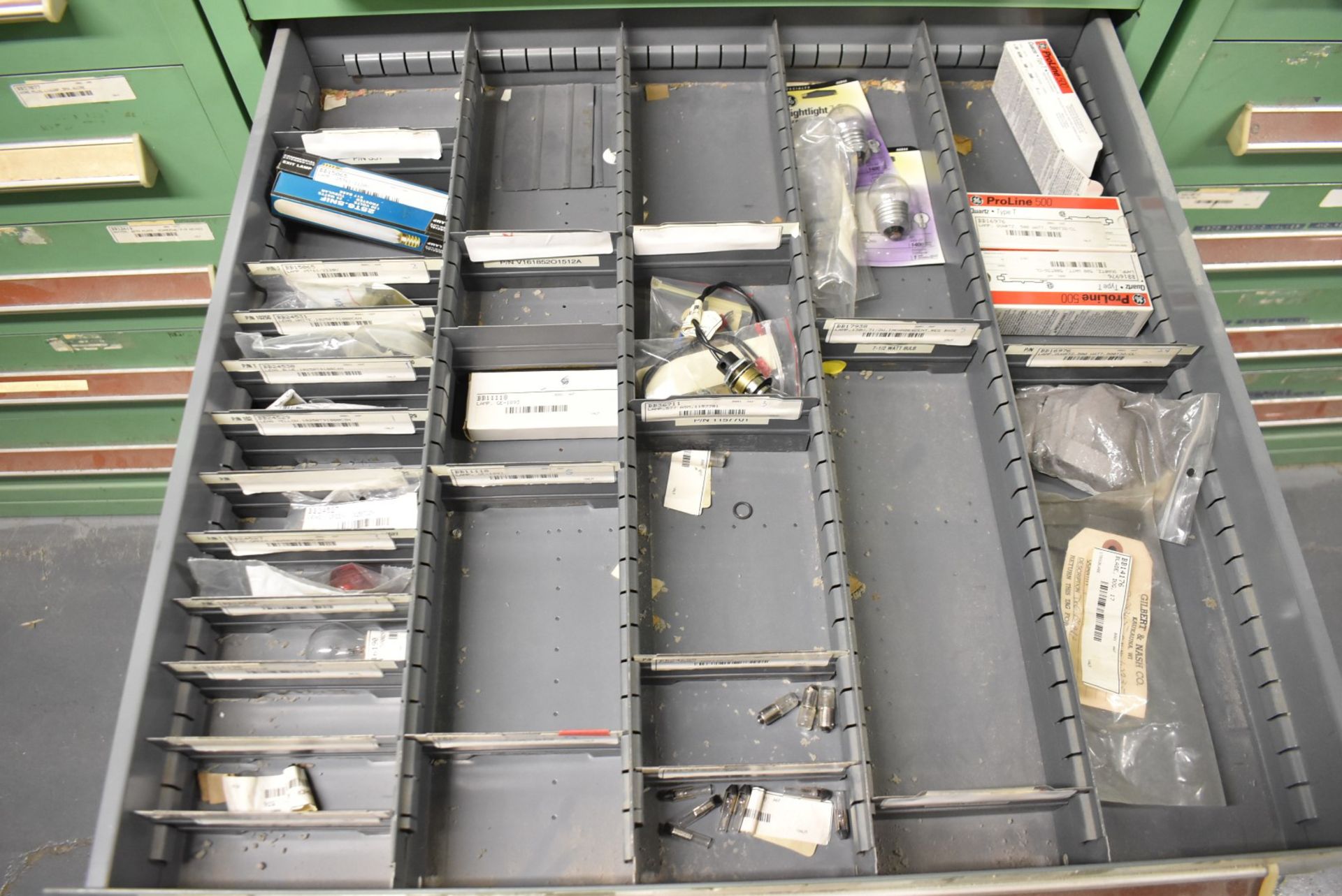 LOT/ CONTENTS OF CABINET - INCLUDING ALLEN BRADLEY COMPONENTS, SWITCHES, IDLER ROLLERS, LAMPS, SPARE - Image 6 of 9