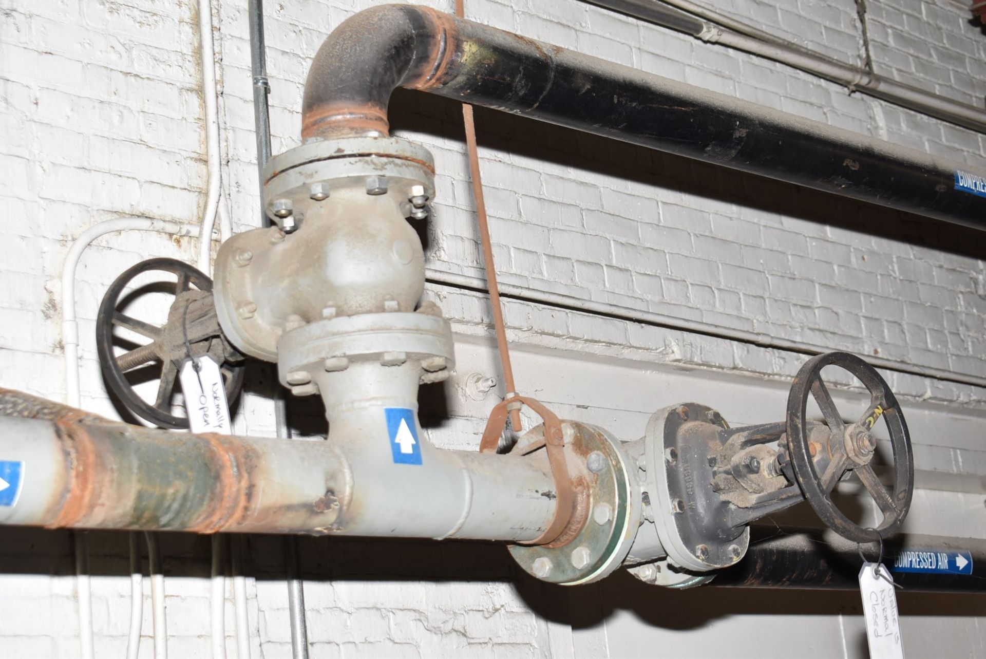 LOT/ VALVES THROUGHOUT COMPRESSOR ROOM (CI) (DELAYED DELIVERY) [RIGGING FEES FOR LOT #2174 - $250 - Image 4 of 10