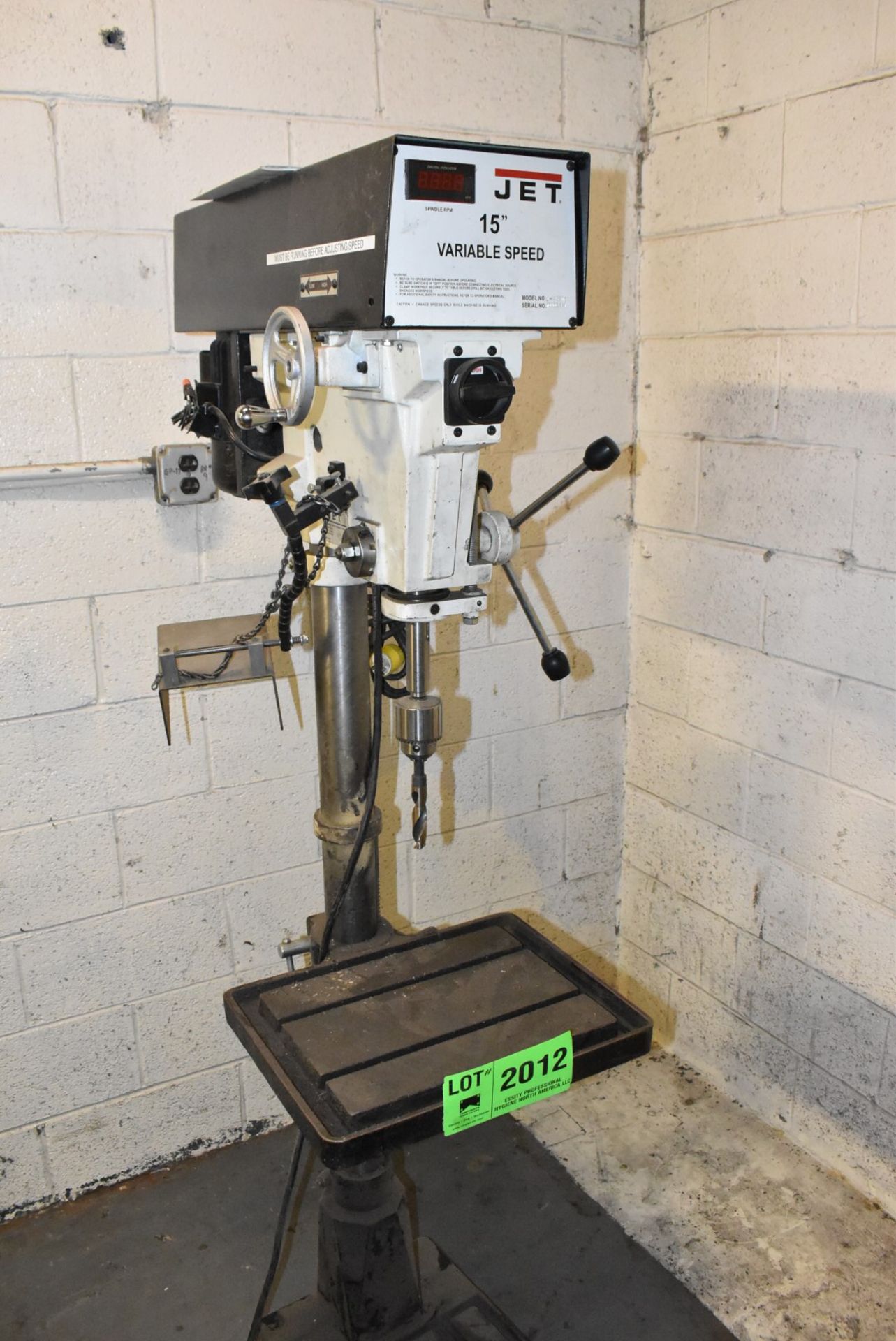 JET J-A5816 15" VARIABLE SPEED FLOOR TYPE DRILL PRESS S/N 10100341 (CI) [RIGGING FEES FOR LOT # - Image 2 of 6