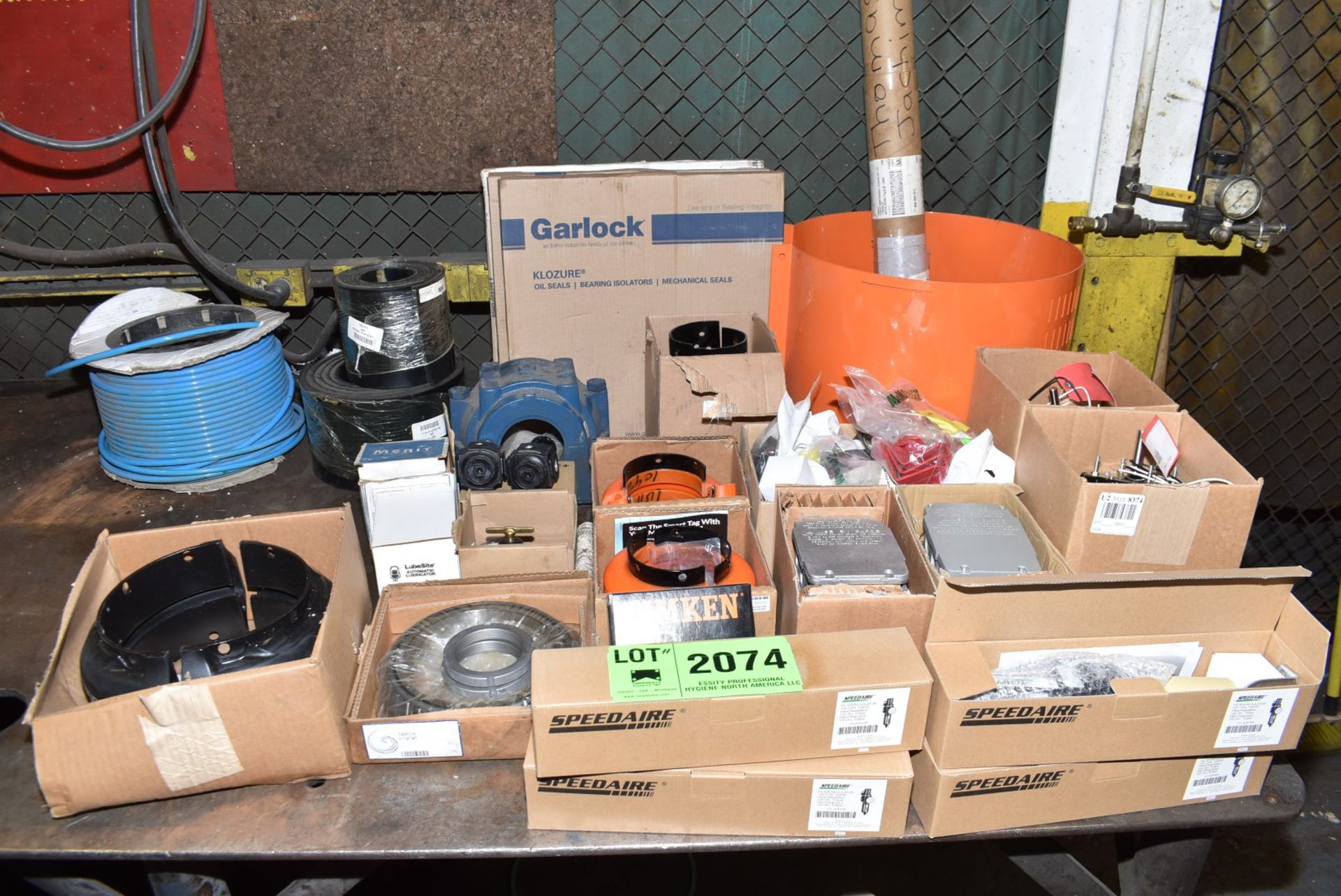 LOT/ SPARE PARTS [RIGGING FEES FOR LOT #2074 - $100 USD PLUS APPLICABLE TAXES]