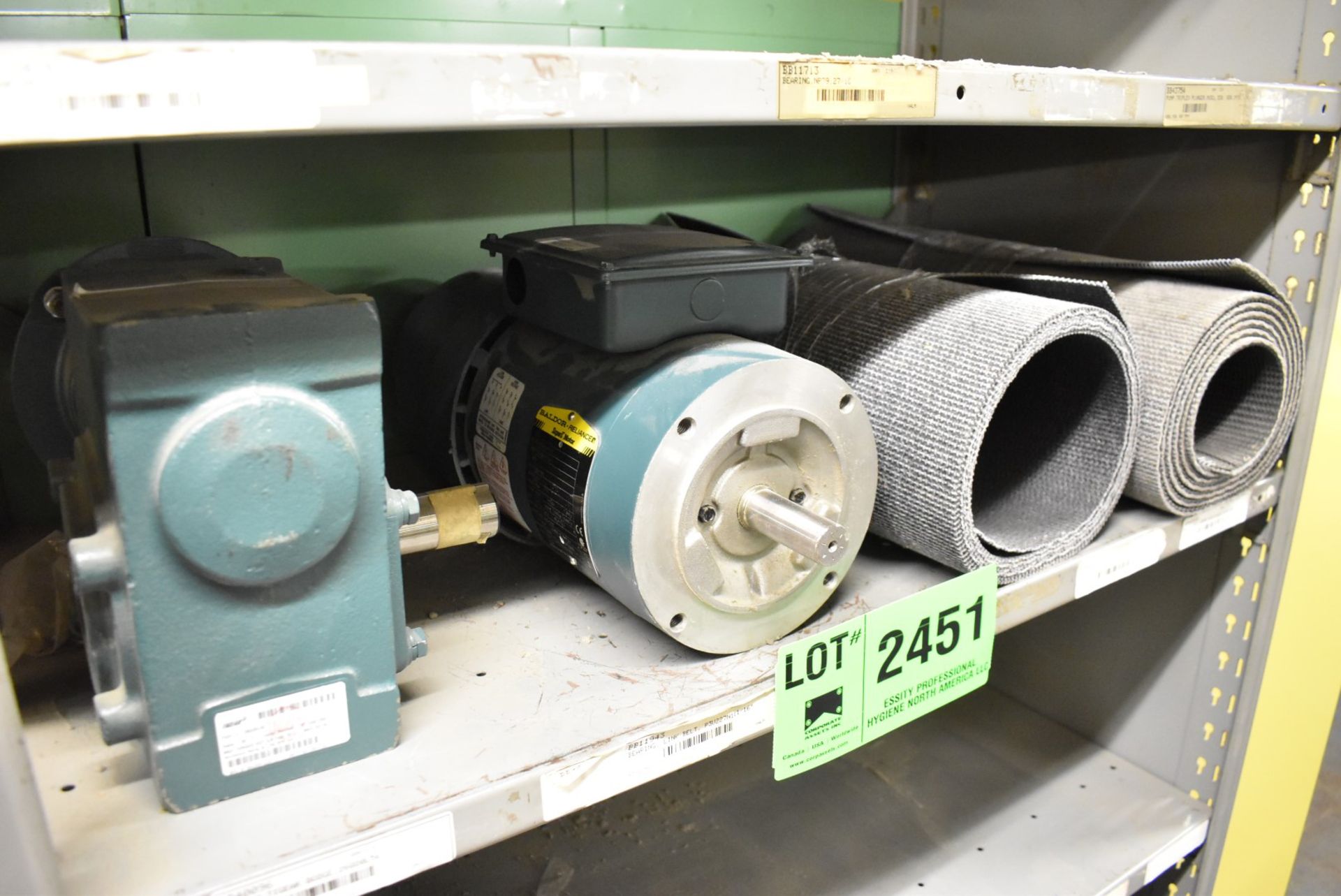 LOT/ CONTENTS OF SHELF - SPARE MOTOR, GEARBOX & CONVEYOR BELTING [RIGGING FEES FOR LOT #2451 - $