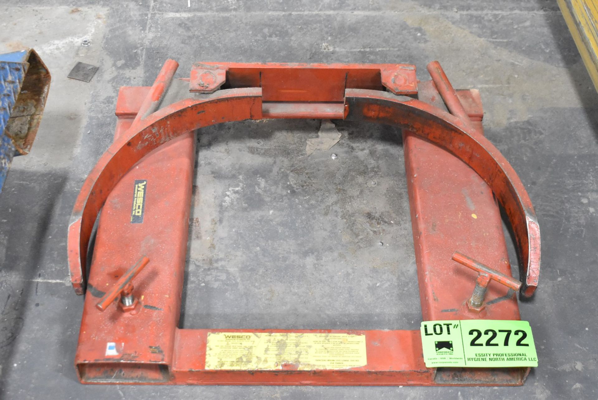 WESCO 1,500 LB. CAPACITY FORKLIFT DRUM LIFTER ATTACHMENT [RIGGING FEES FOR LOT #2272 - $25 USD