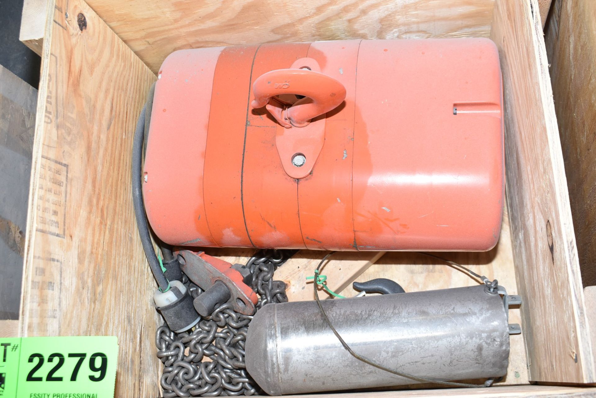 CM LODESTAR 1 TON CAPACITY ELECTRIC HOIST [RIGGING FEES FOR LOT #2279 - $25 USD PLUS APPLICABLE - Bild 2 aus 3