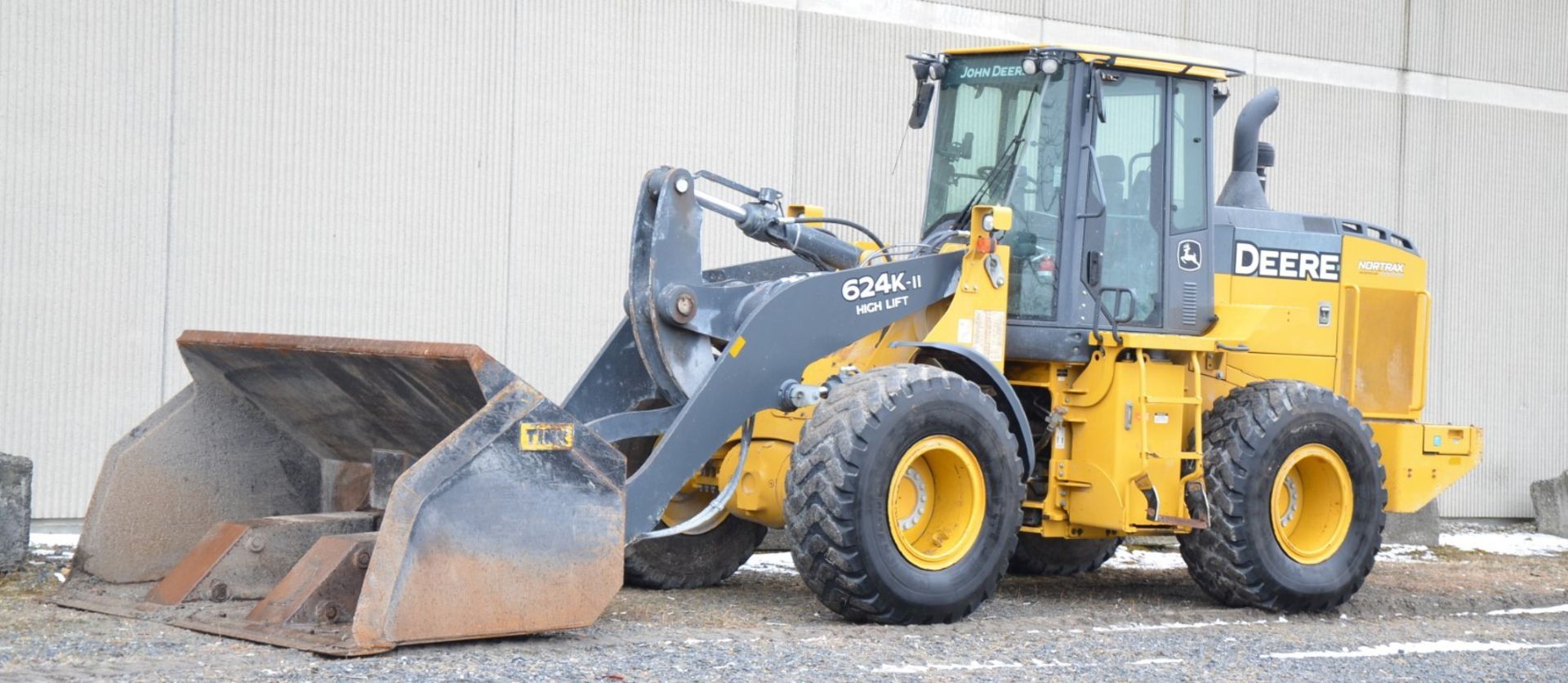 JOHN DEERE (2017) 624K II HIGH LIFT ARTICULATING FRONT END WHEEL LOADER WITH DIGITAL LOAD SCALE, - Image 3 of 22