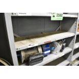 LOT/ CONTENTS OF SHELF - INCLUDING DURAPULSE 25 HP DRIVE, SPARE MOTORS [RIGGING FEES FOR LOT #2592 -
