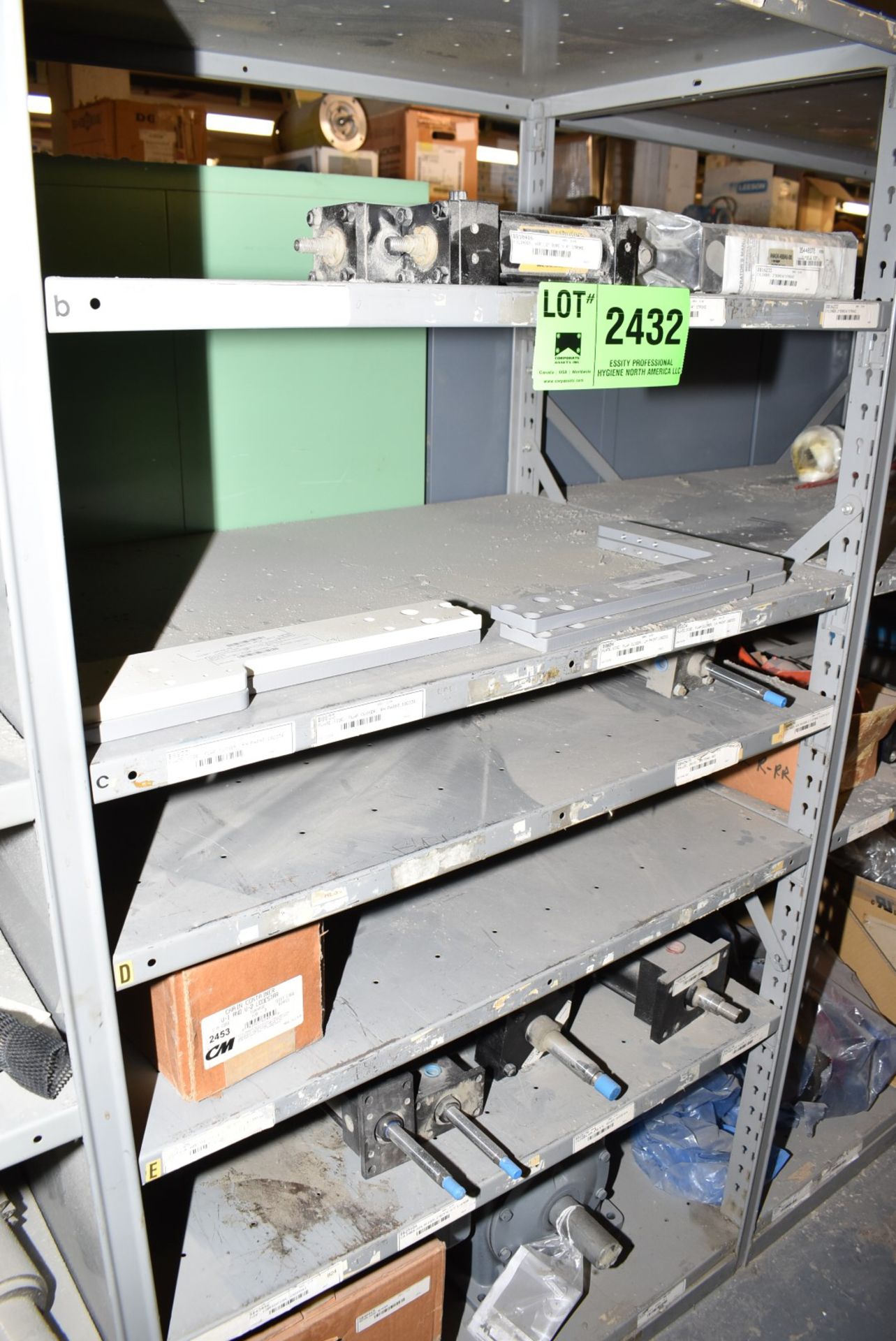 LOT/ CONTENTS OF SHELF - INCLUDING AIR CYLINDERS, FLAP CLOSER SIDE PLATES, CHAIN CONTAINER, BLOWER