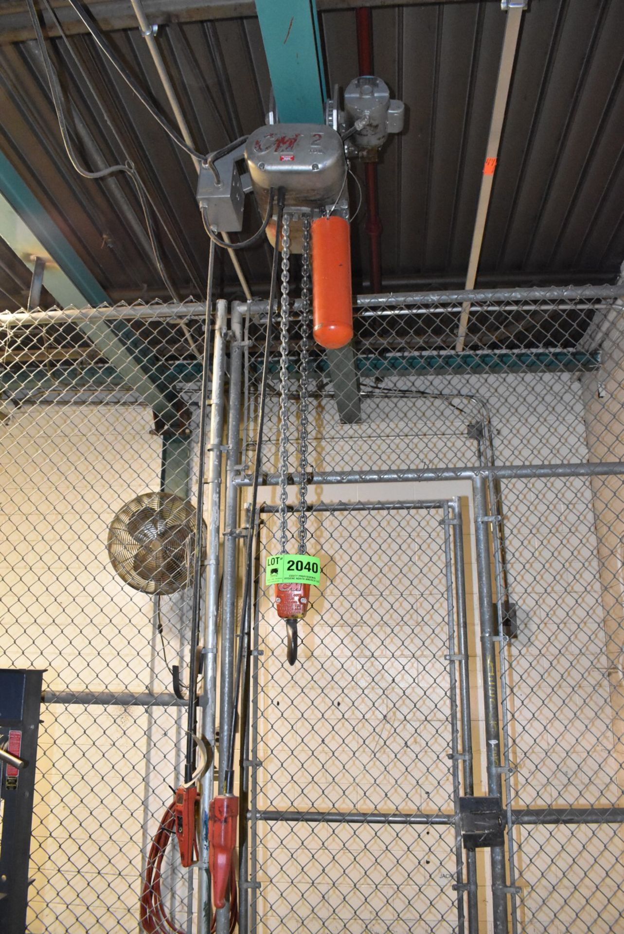 CM 2 TON ELECTRIC HOIST WITH PENDENT CONTROL S/N N/A (CI) [RIGGING FEES FOR LOT #2040 - $100 USD