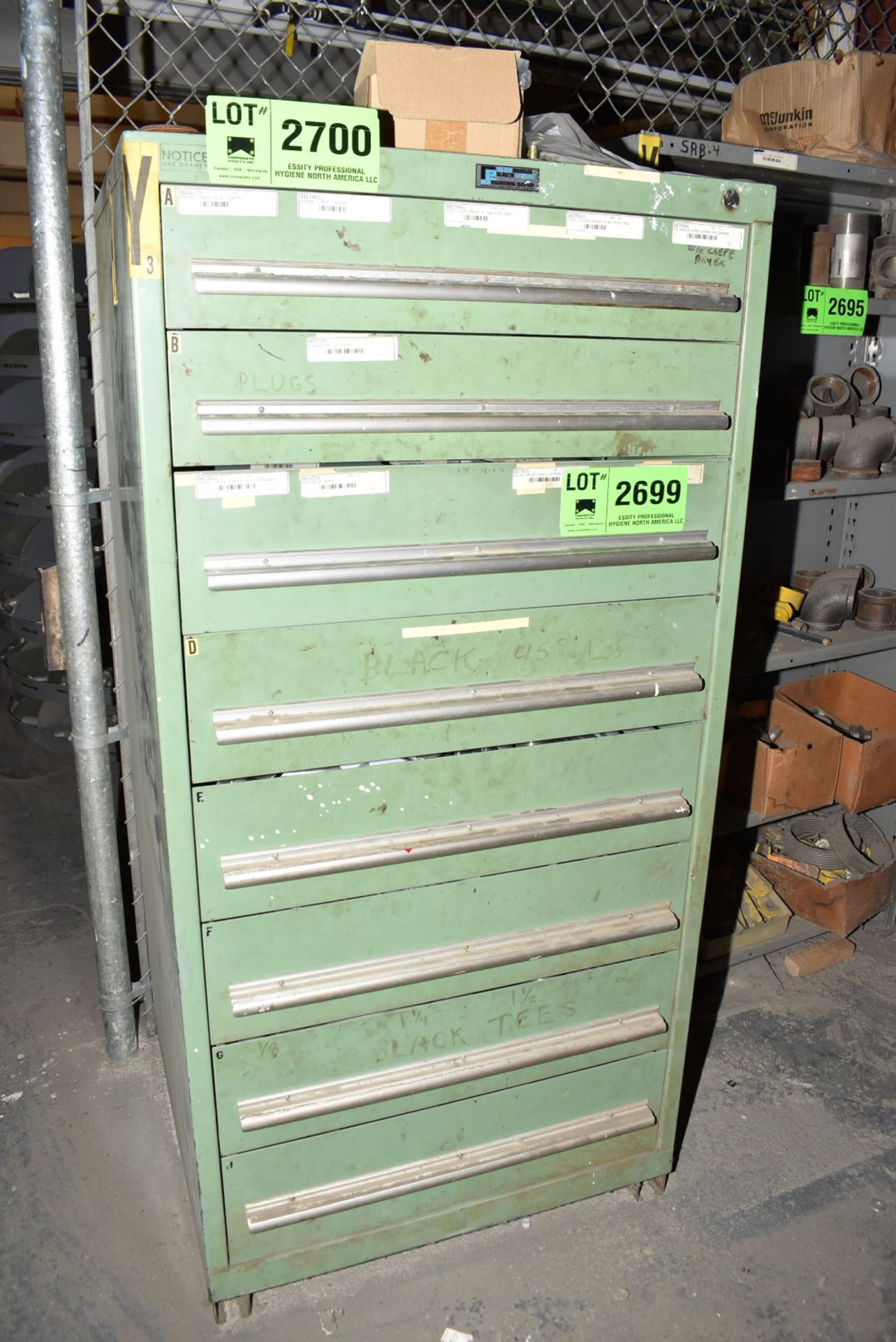 MFG. UNKNOWN 8-DRAWER TOOL CABINET (CONTENTS NOT INCLUDED) (DELAYED DELIVERY) [RIGGING FEES FOR
