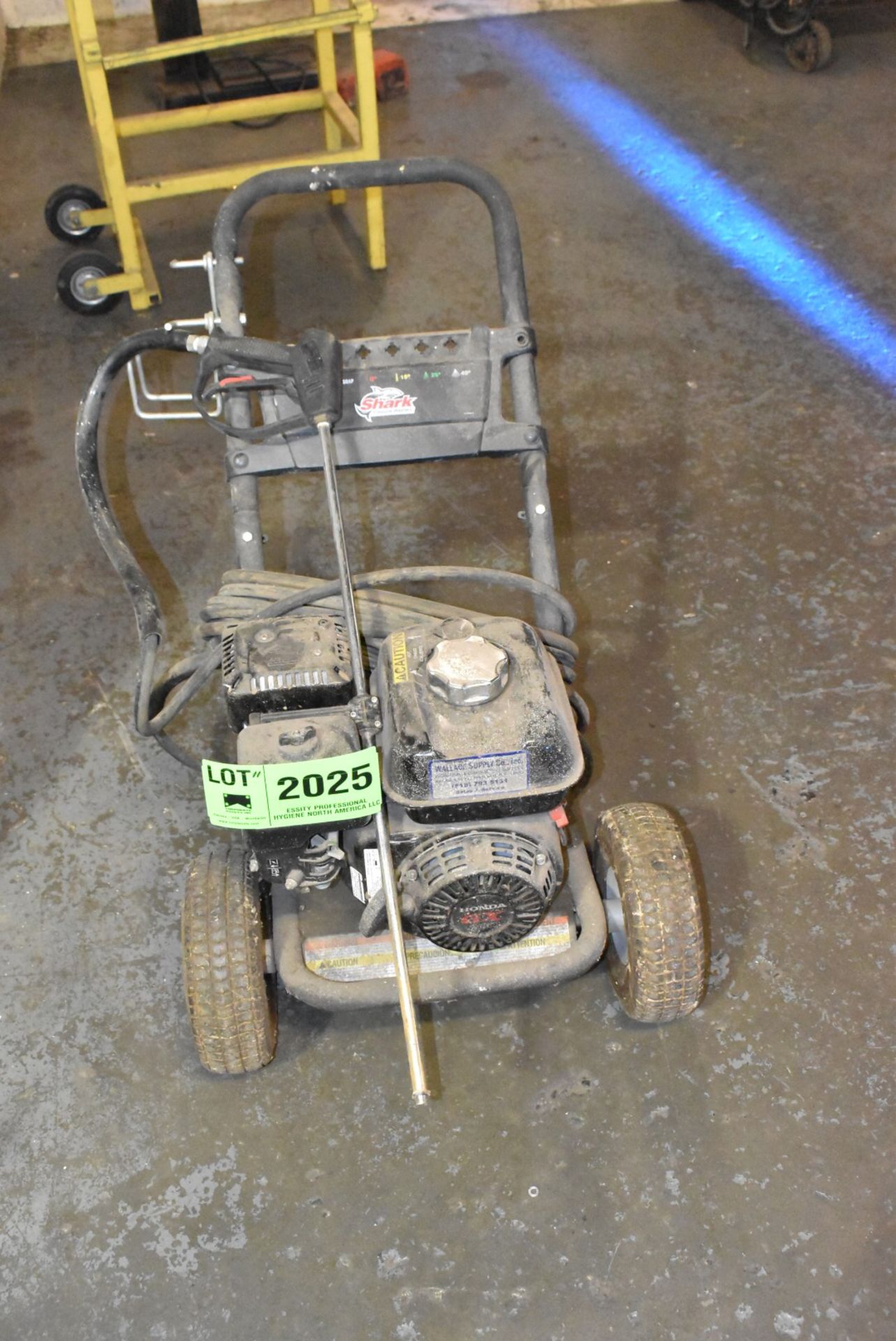 SHARK PORTABLE PRESSURE WASHER WITH HONDA GX 200 GAS POWERED ENGINE S/N N/A [RIGGING FEES FOR LOT # - Image 4 of 4