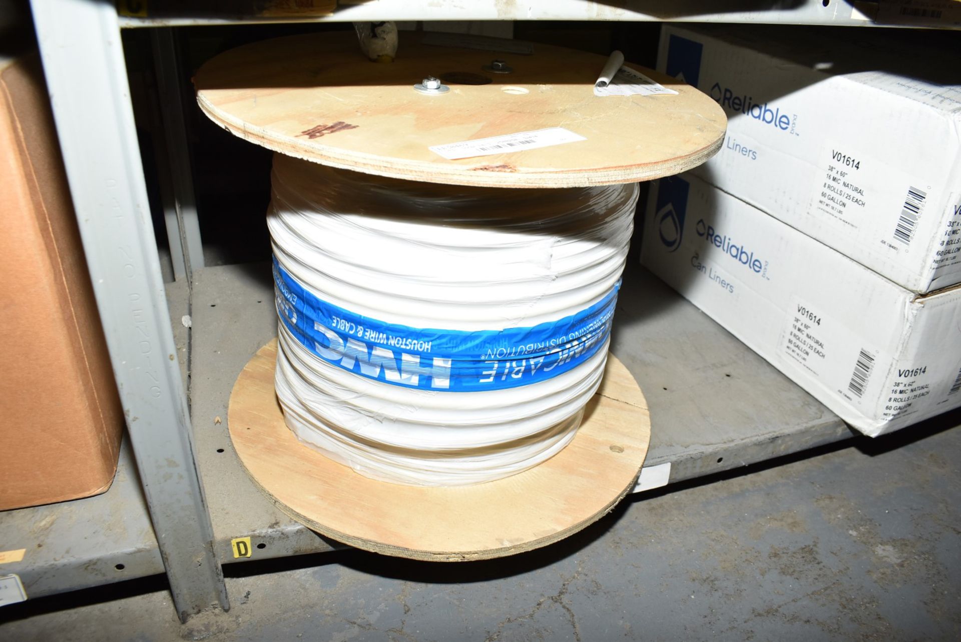 LOT/ CONTENTS OF SHELF - MATTOP CONVEYOR CHAIN, BAND SAW BLADES, CONVEYOR BELTING, SOOW CORD, CAN - Image 7 of 8