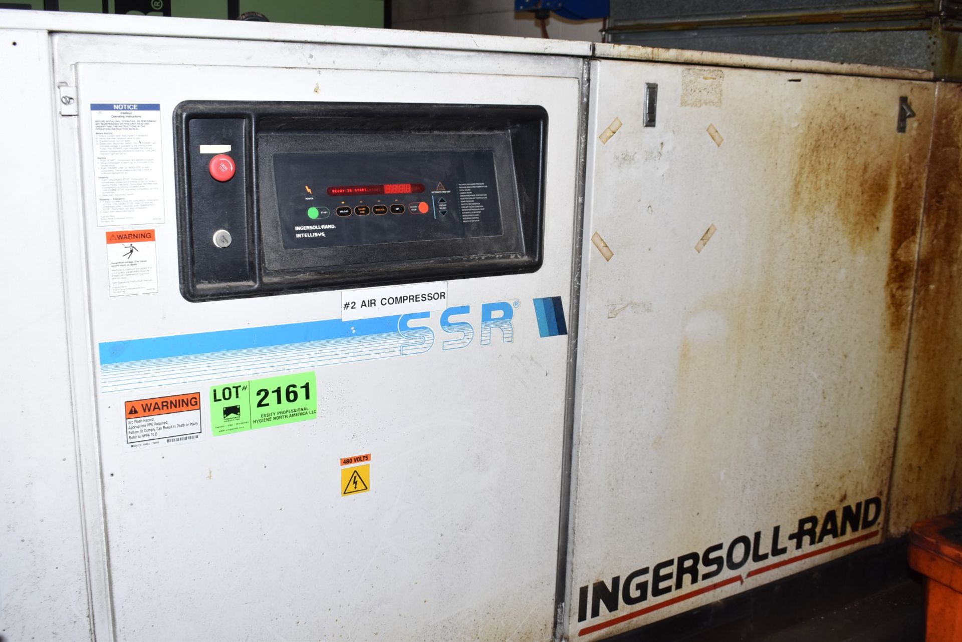 INGERSOLL RAND SSR-EP100 100 HP ROTARY SCREW TYPE AIR COMPRESSOR WITH 446 CFM @ 125 PSI CAPACITY,