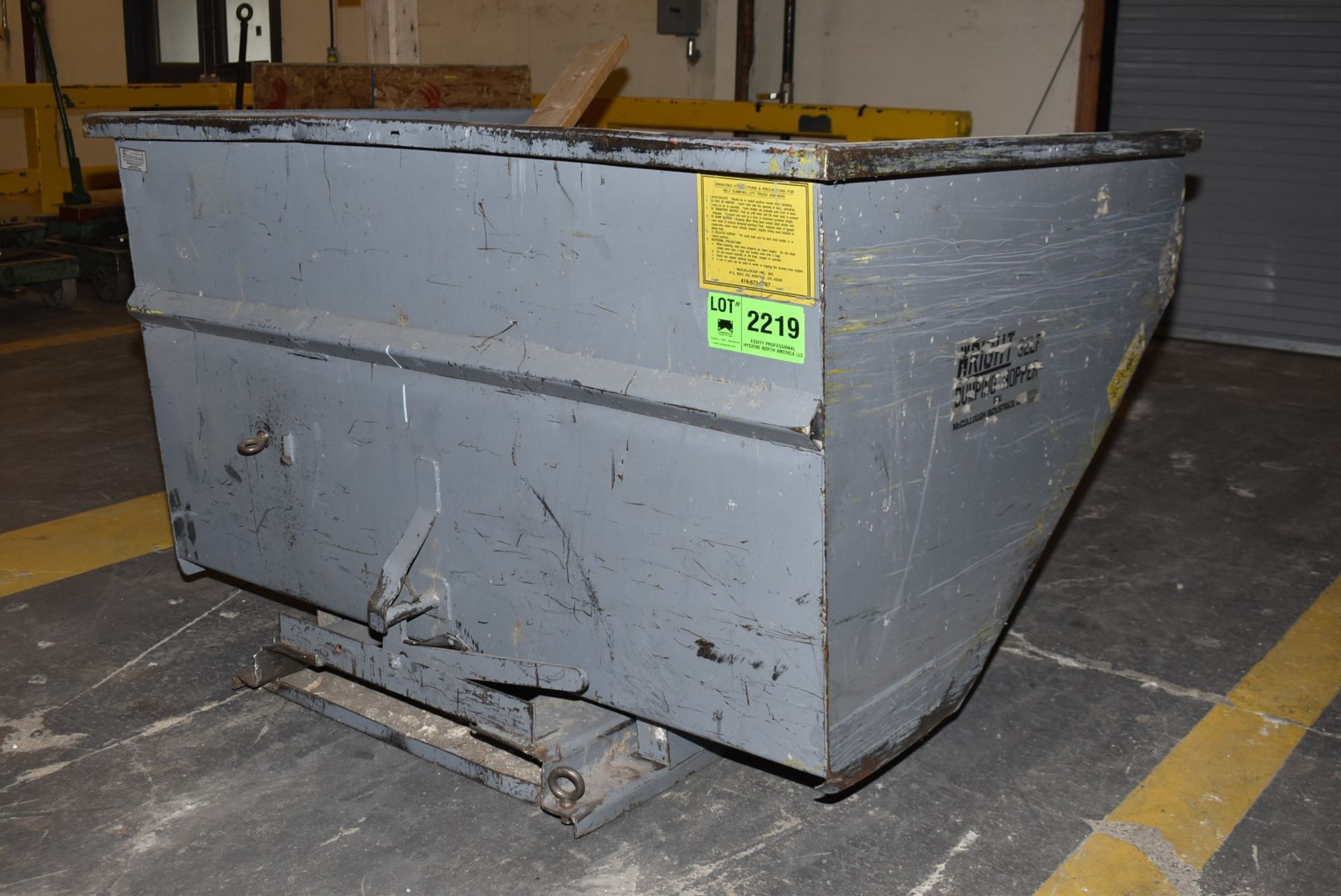 WRIGHT LARGE CAPACITY SELF DUMPING HOPPER [RIGGING FEES FOR LOT #2219 - $25 USD PLUS APPLICABLE