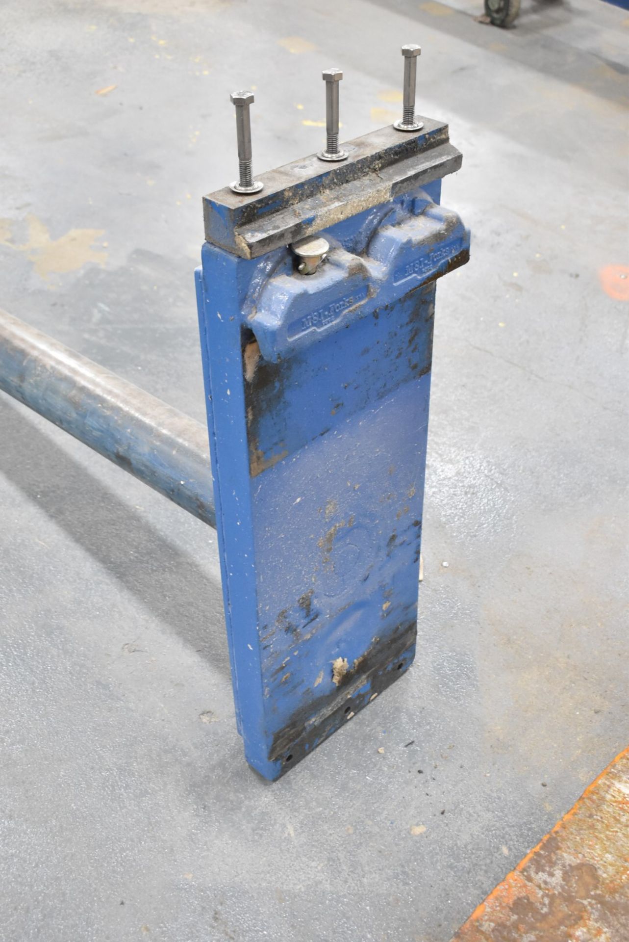 68" L FORKLIFT POLE ATTACHMENT [RIGGING FEES FOR LOT #2269 - $25 USD PLUS APPLICABLE TAXES] - Image 2 of 2