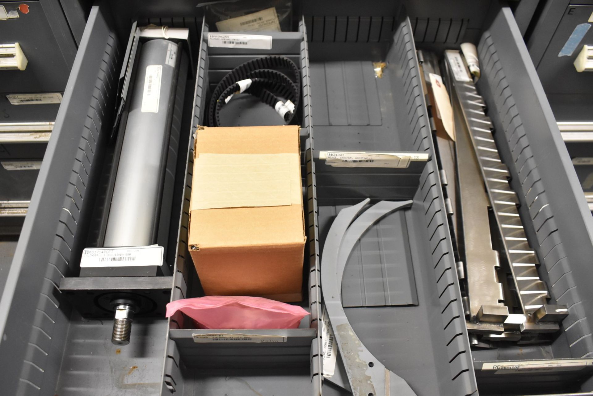 LOT/ CONTENTS OF CABINET - SALWASSER SPARE PARTS & COMPONENTS (TOOL CABINET NOT INCLUDED) [RIGGING - Image 6 of 8