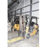 CATERPILLAR 2C6000 5,750 LBS. CAPACITY LPG FORKLIFT WITH 185" MAX VERTICAL REACH, 3-STAGE HIGH