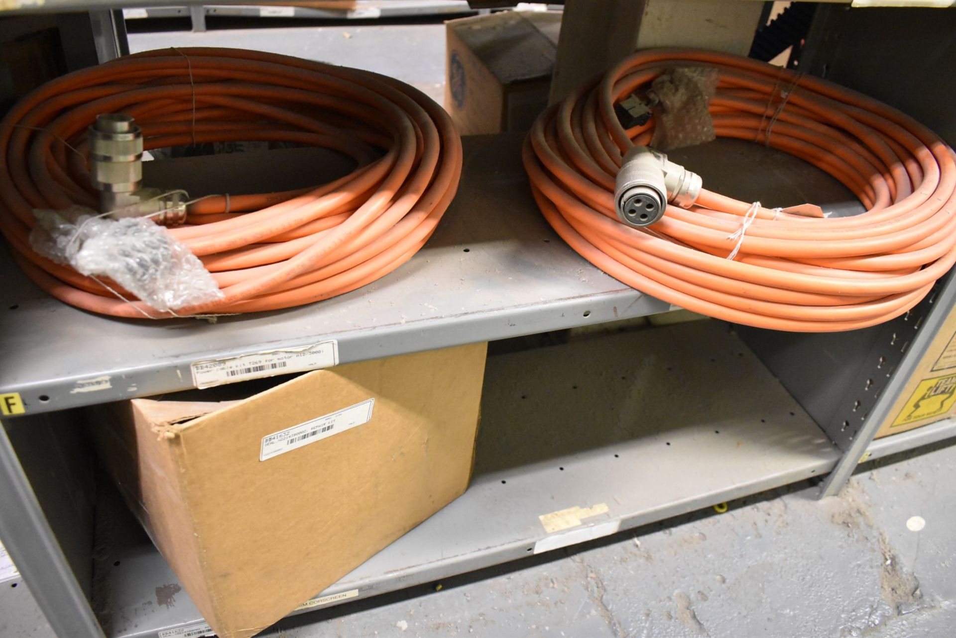 LOT/ CONTENTS OF SHELF - AUTOMATION CABLES, ROSEMOUNT 2" MAGNETIC FLOW METER, SPARE PARTS [RIGGING - Image 5 of 5