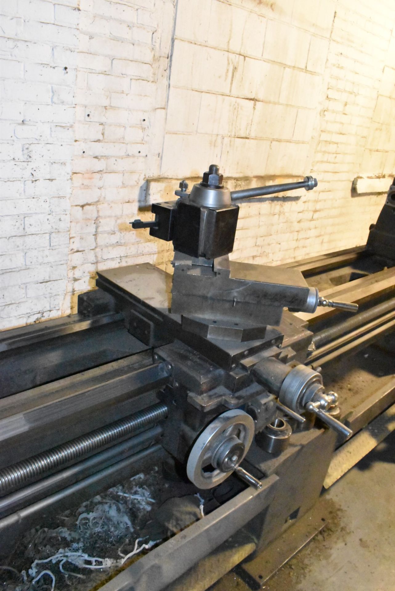 JET JE24X100 GAP BED ENGINE LATHE WITH 24" SWING OVER BED, 33" SWING IN THE GAP, 100" BETWEEN - Image 7 of 12