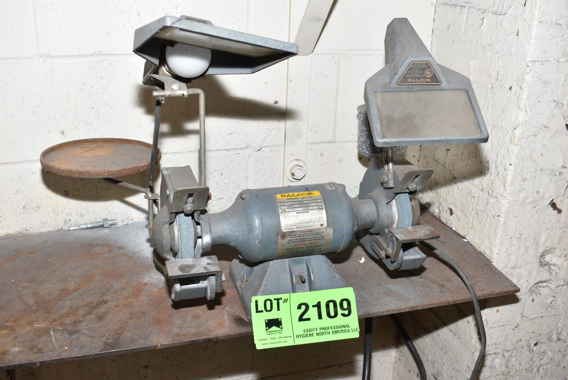 BALDOR 1/3HP DOUBLE END BENCH GRINDER, S/N N/A [RIGGING FEES FOR LOT #2109 - $25 USD PLUS APPLICABLE - Image 3 of 3