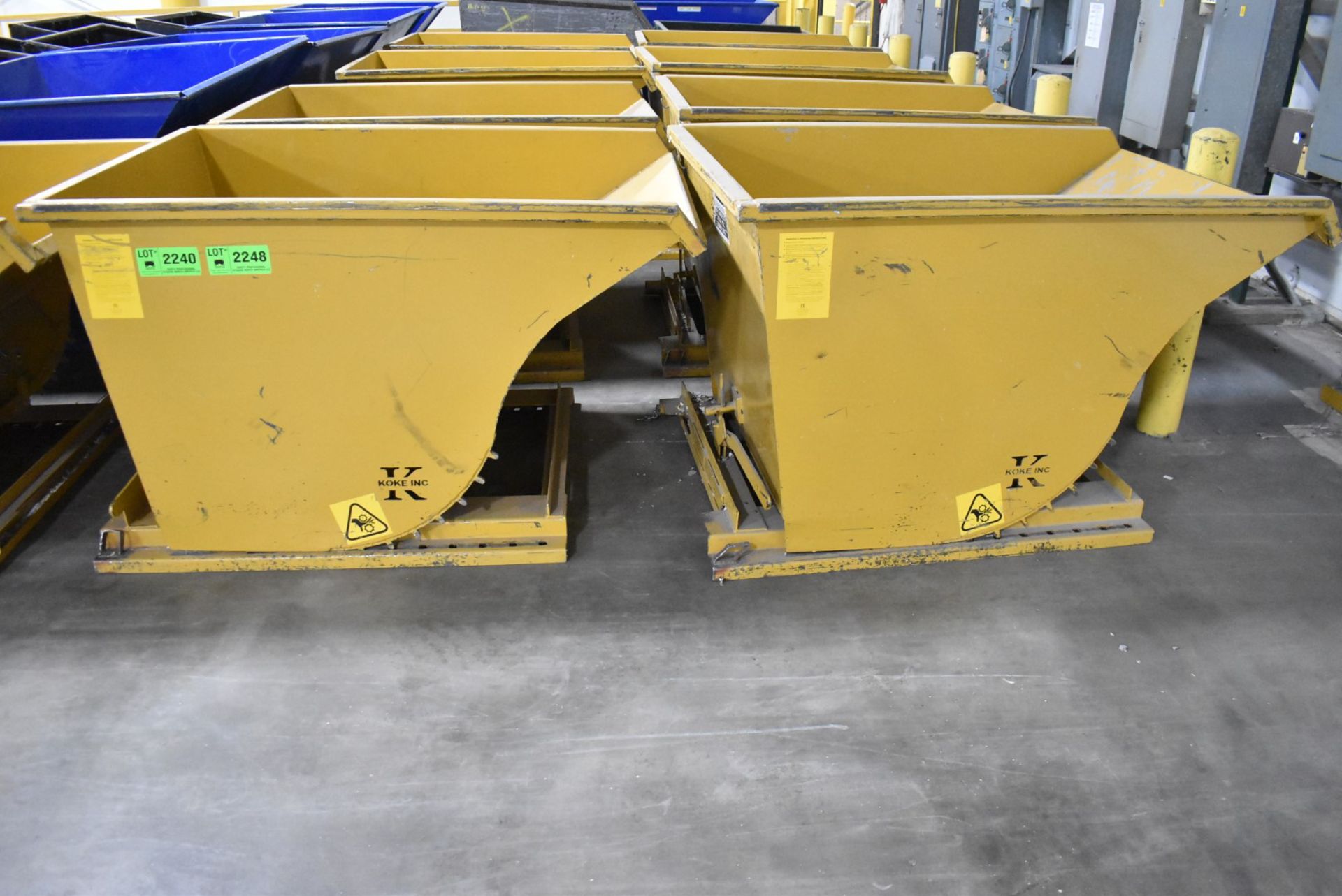 KOKE 3,500 LB. CAPACITY 2 CU. YD SELF DUMPING HOPPER [RIGGING FEES FOR LOT #2245 - $25 USD PLUS