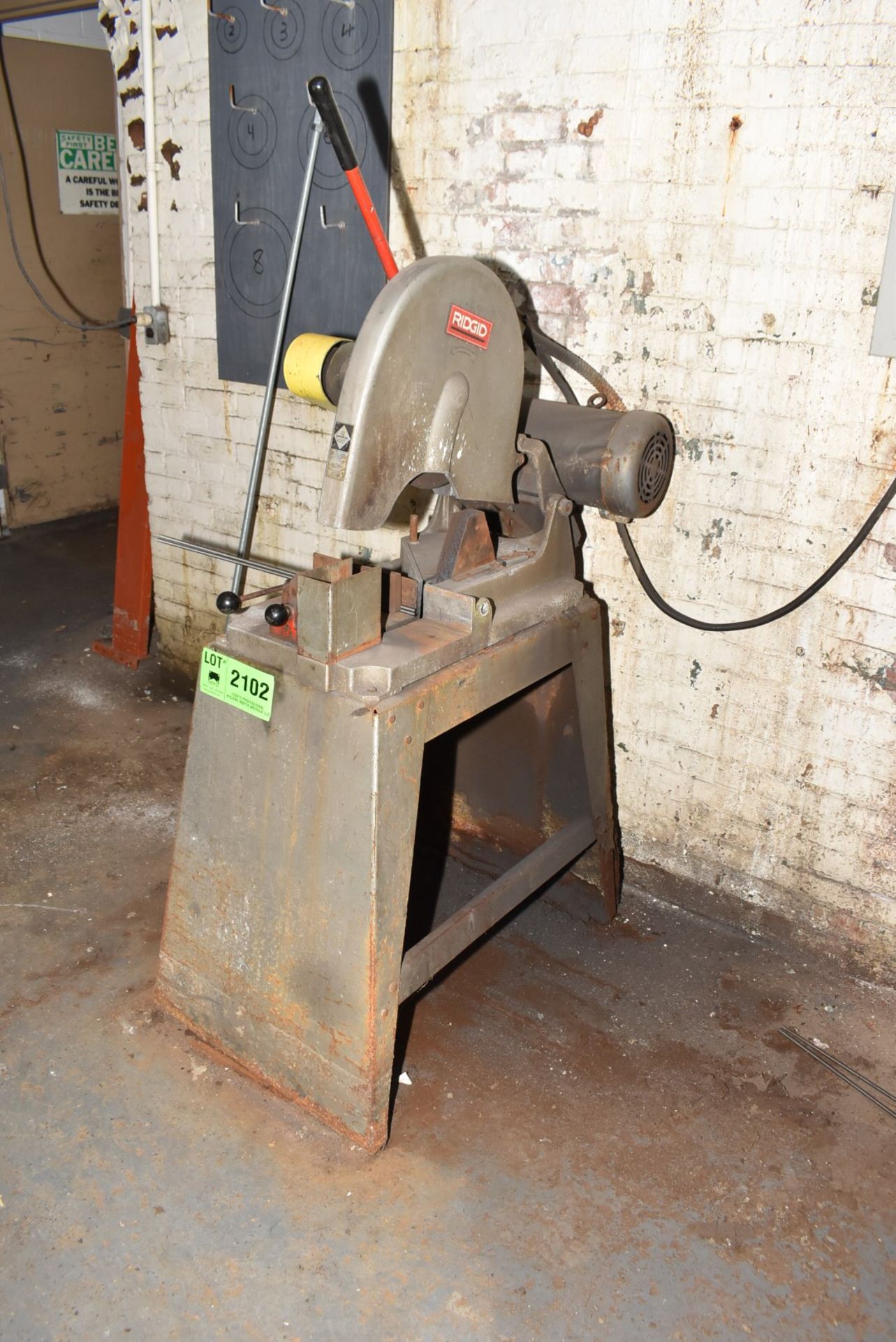 RIDGID 14" HEAVY DUTY FLOOR TYPE ABRASIVE CUT OFF SAW, S/N N/A (CI) [RIGGING FEES FOR LOT #2102 - $ - Image 2 of 2