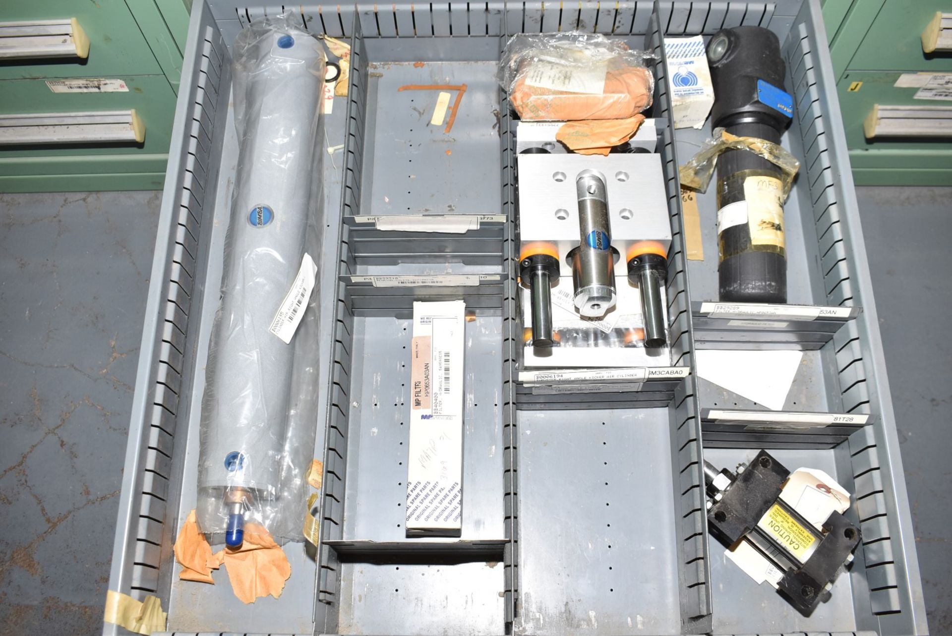 LOT/ CONTENTS OF CABINET - INCLUDING AUTOMATION COMPONENTS, BELTS, SPRINGS, AIR CYLINDERS, SPARE - Image 9 of 10